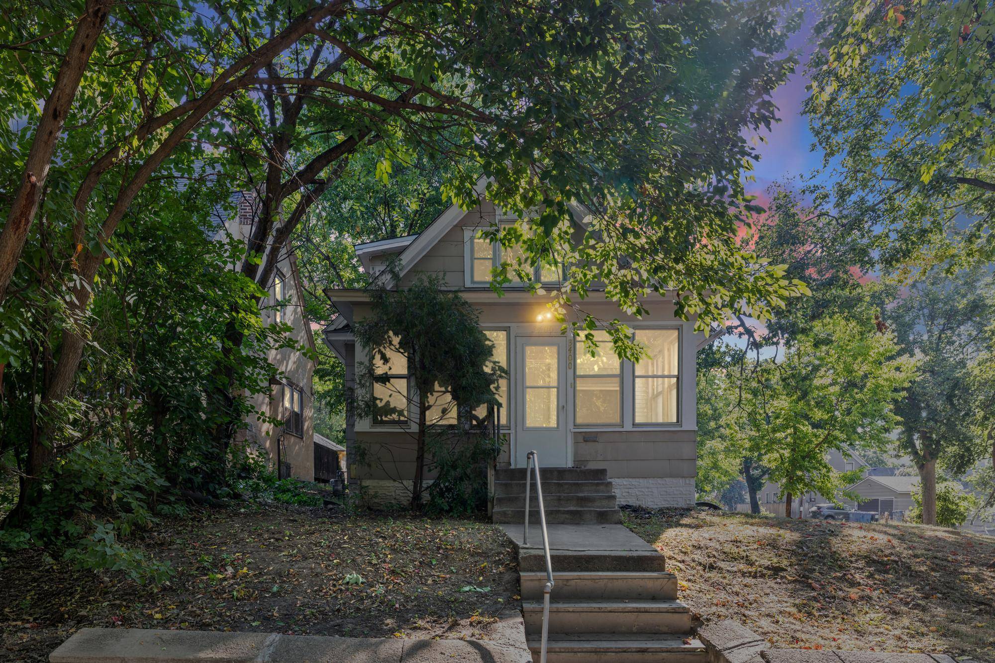 3400 Aldrich AVE N, Minneapolis, MN 55412