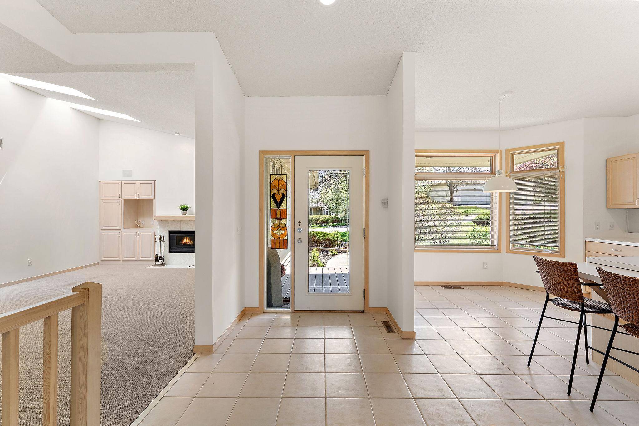 8914 Hilloway RD, Eden Prairie, MN 55347