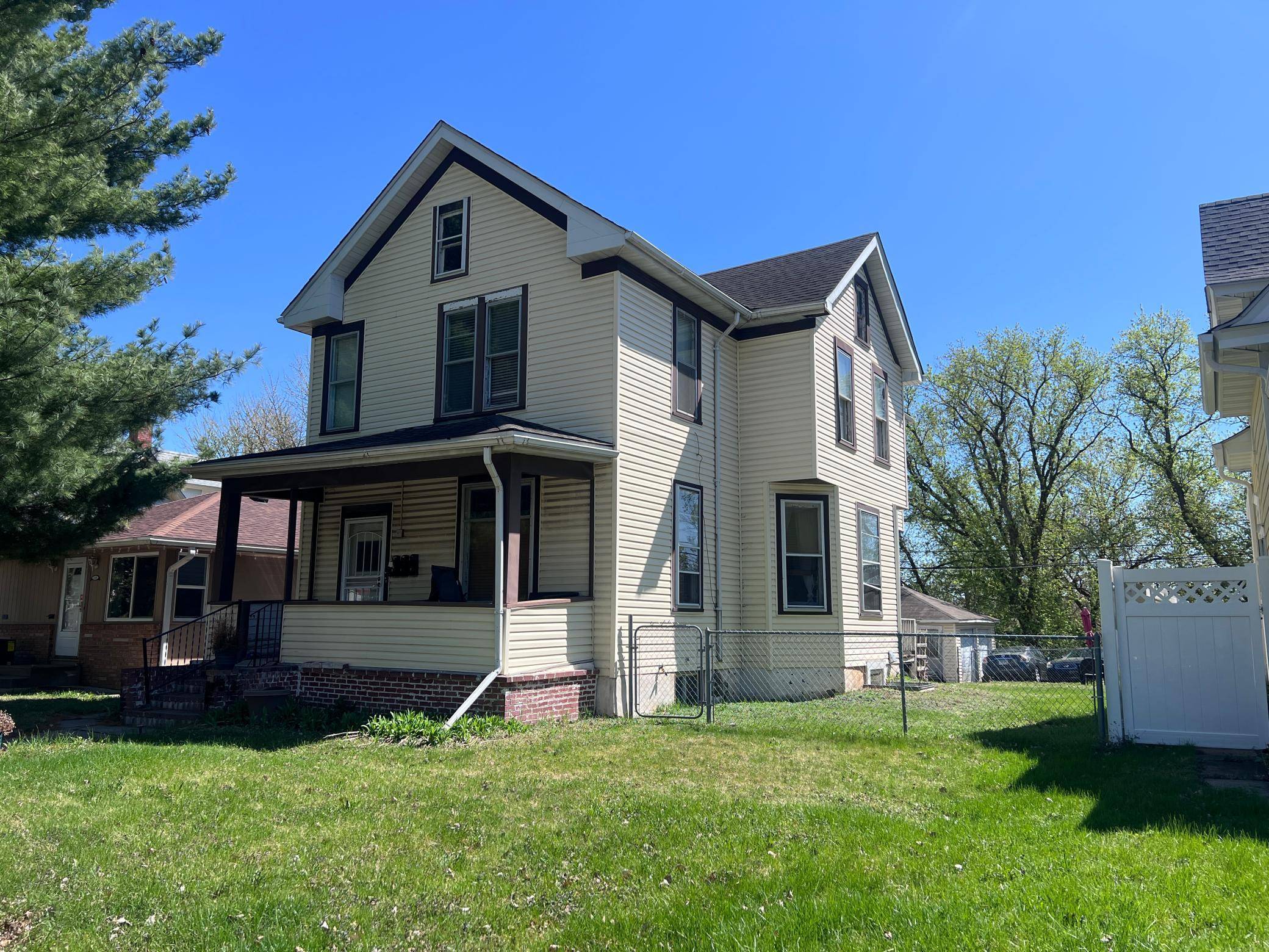 2313 Glenwood AVE, Minneapolis, MN 55405
