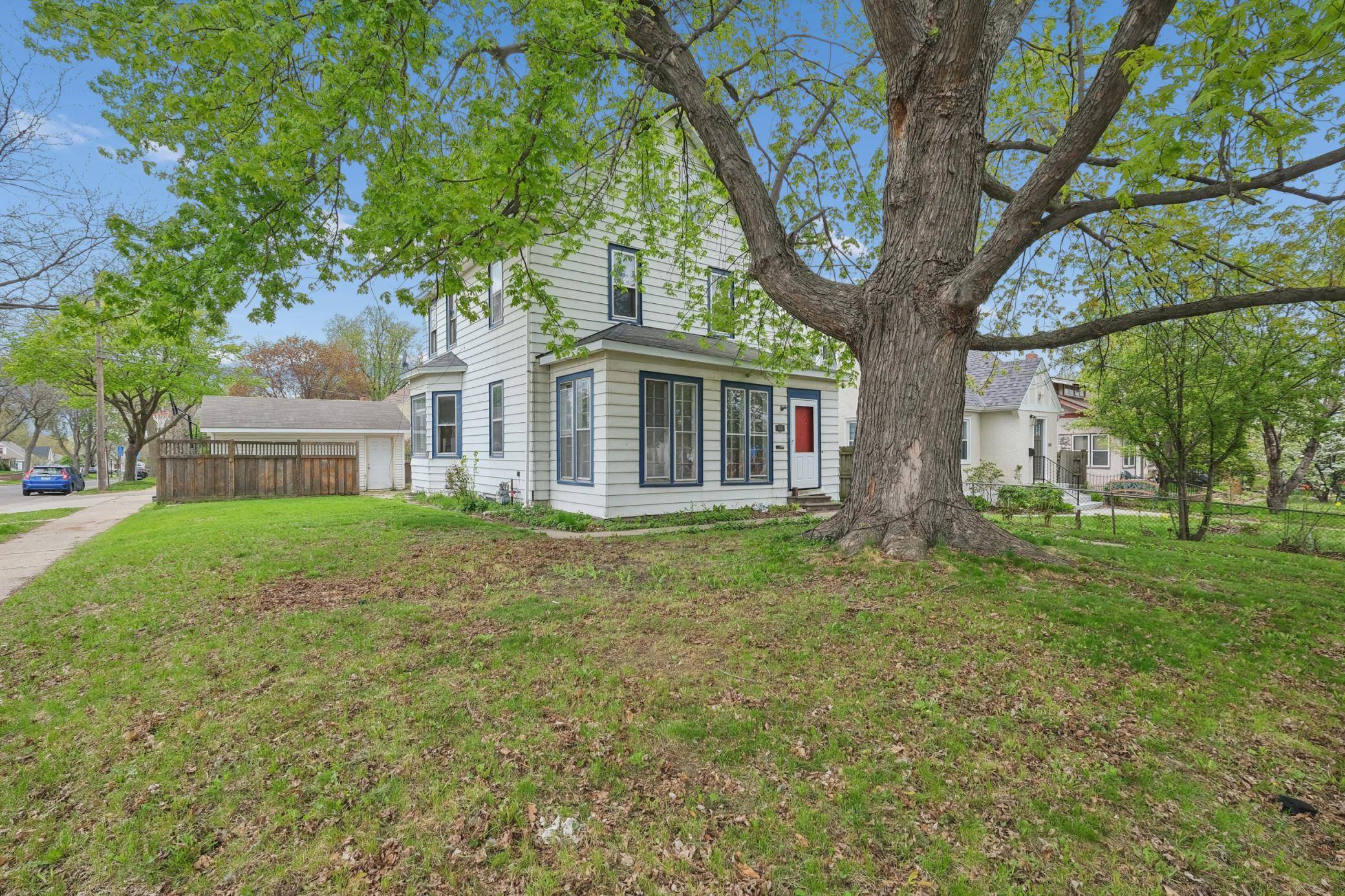 1381 White Bear AVE N, Saint Paul, MN 55106