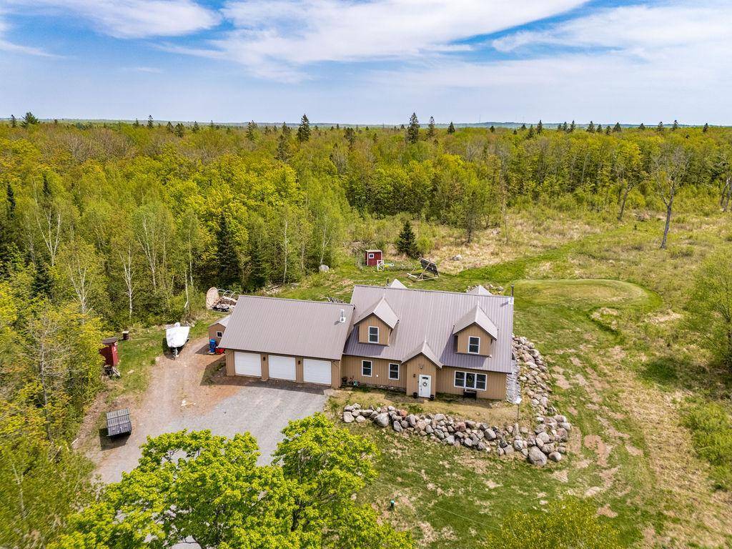 4598 McAlpine Spur RD, Two Harbors, MN 55616