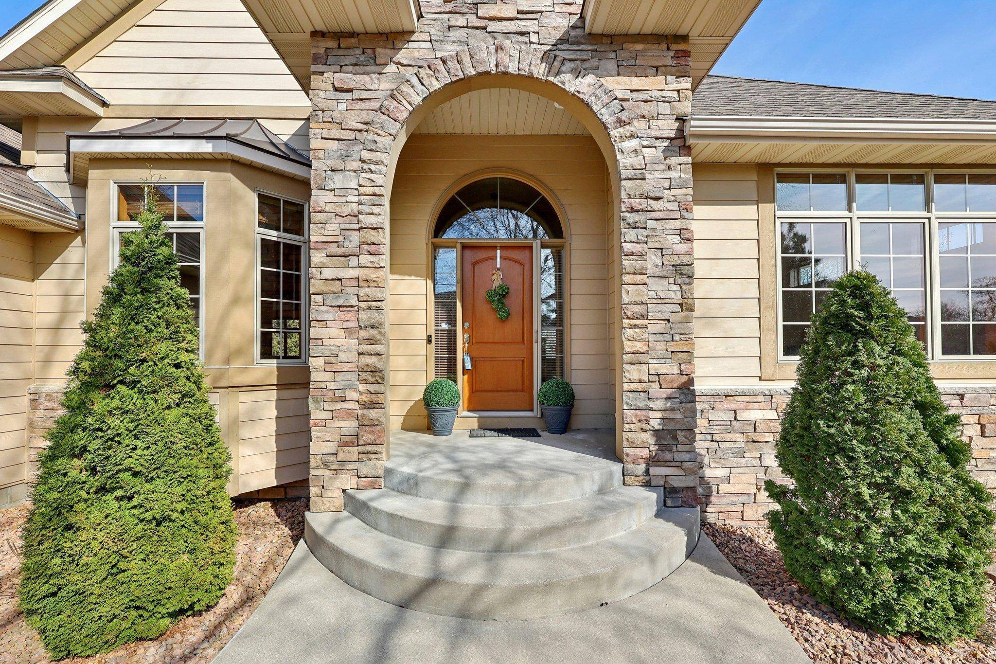 14043 Kings CT, Savage, MN 55378