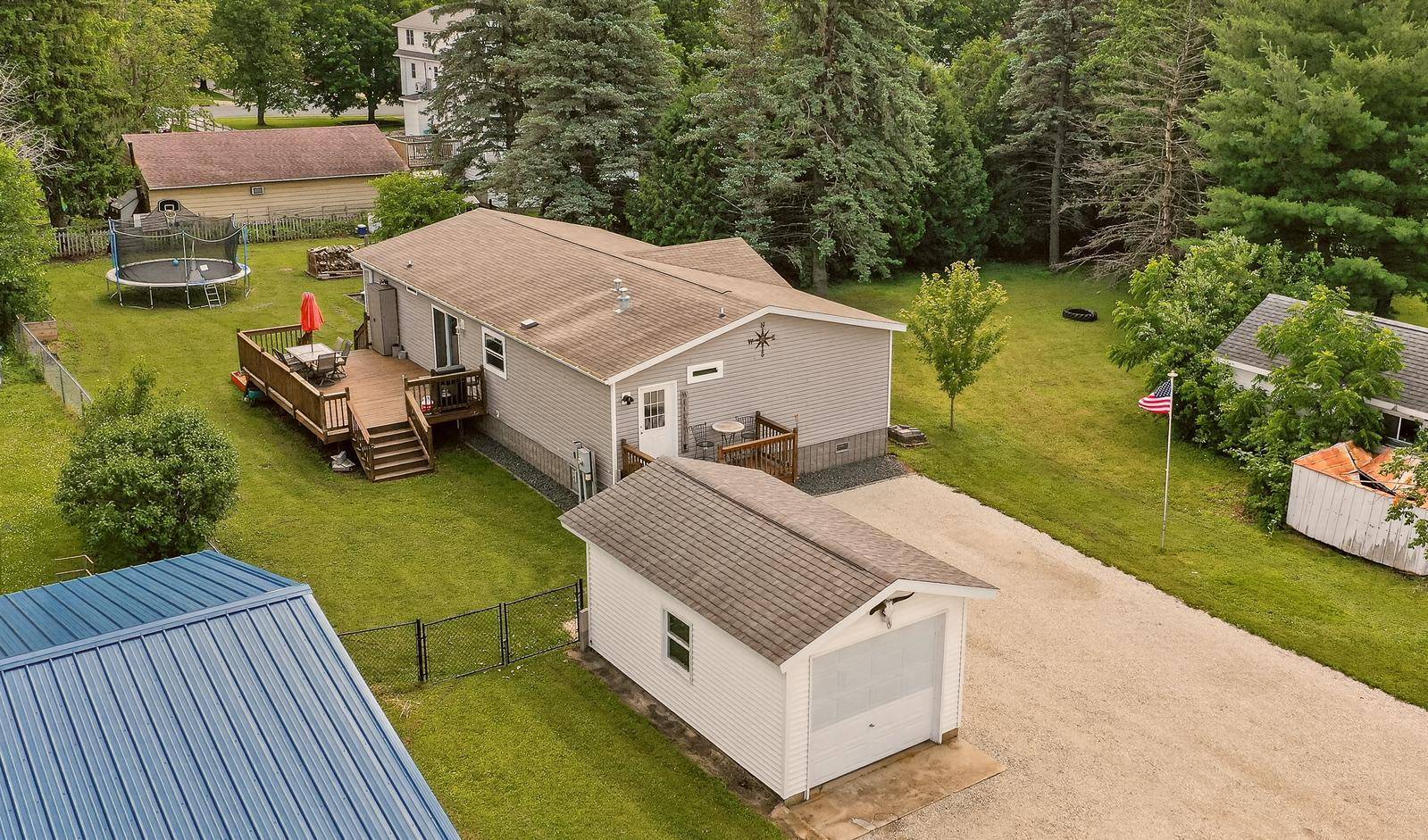 405 N Pleasant AVE, Spring Valley, MN 55975