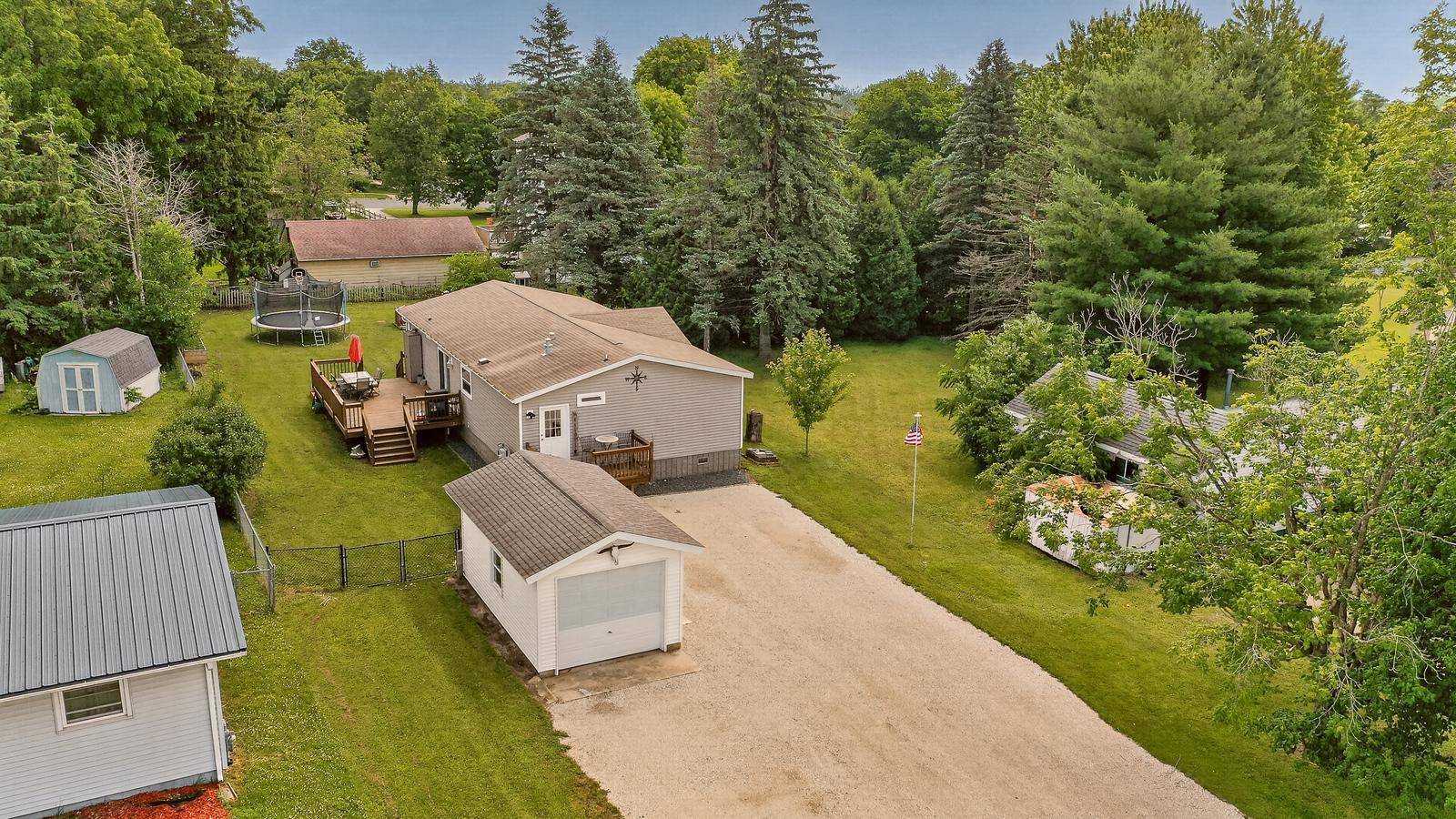 405 N Pleasant AVE, Spring Valley, MN 55975