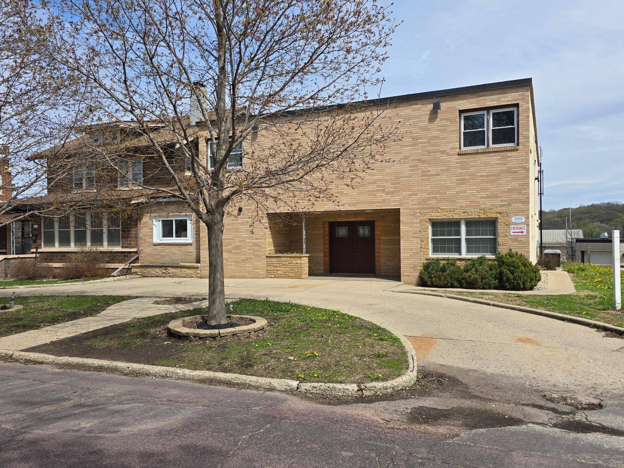 510 5th ST, Jackson, MN 56143