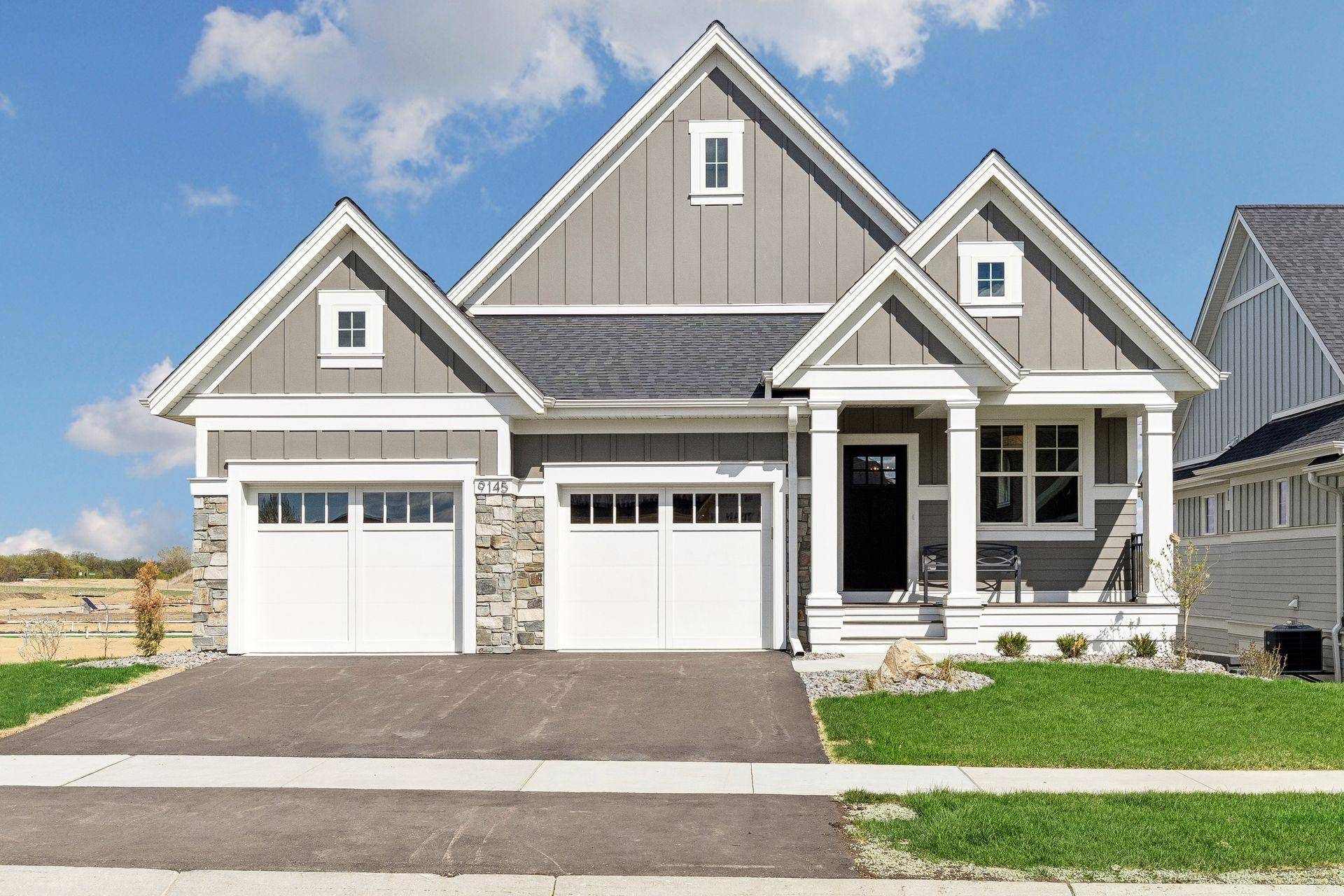 9145 Mills DR, Chanhassen, MN 55317