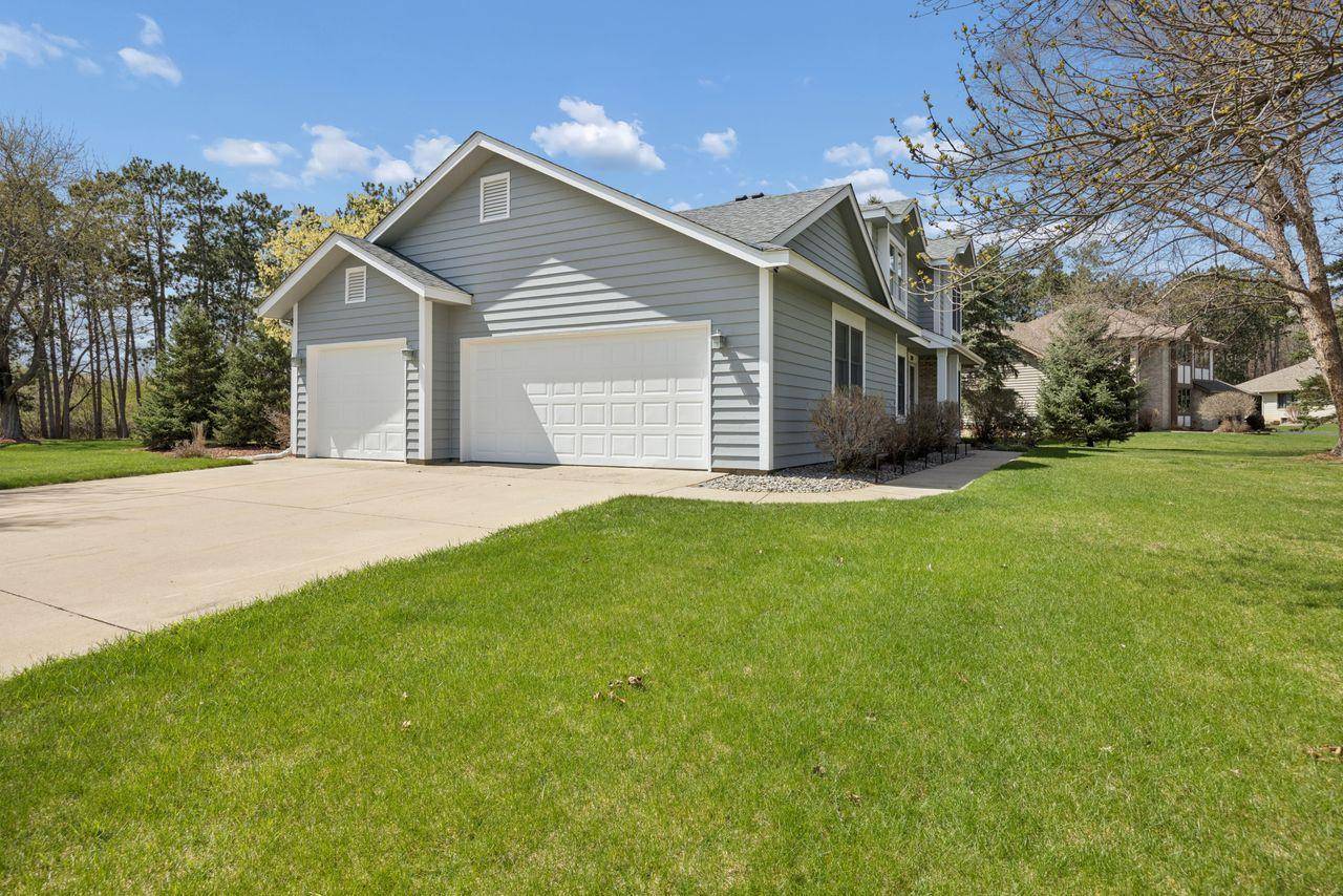 2721 Meadowrose BLVD, Saint Cloud, MN 56301