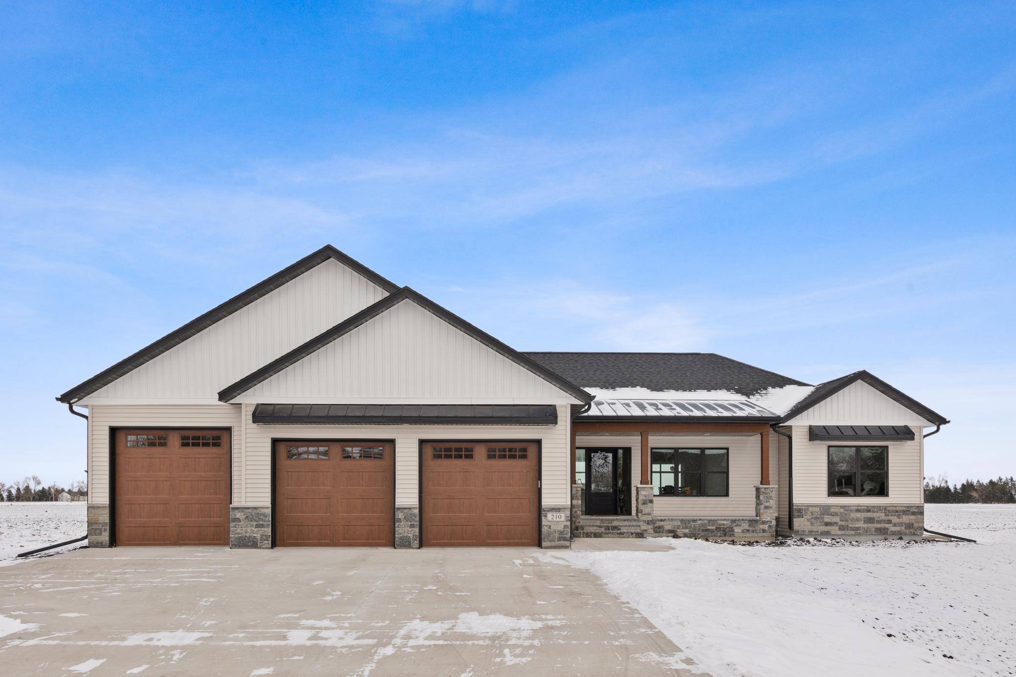 1555 72nd AVE S, Fargo, ND 58104