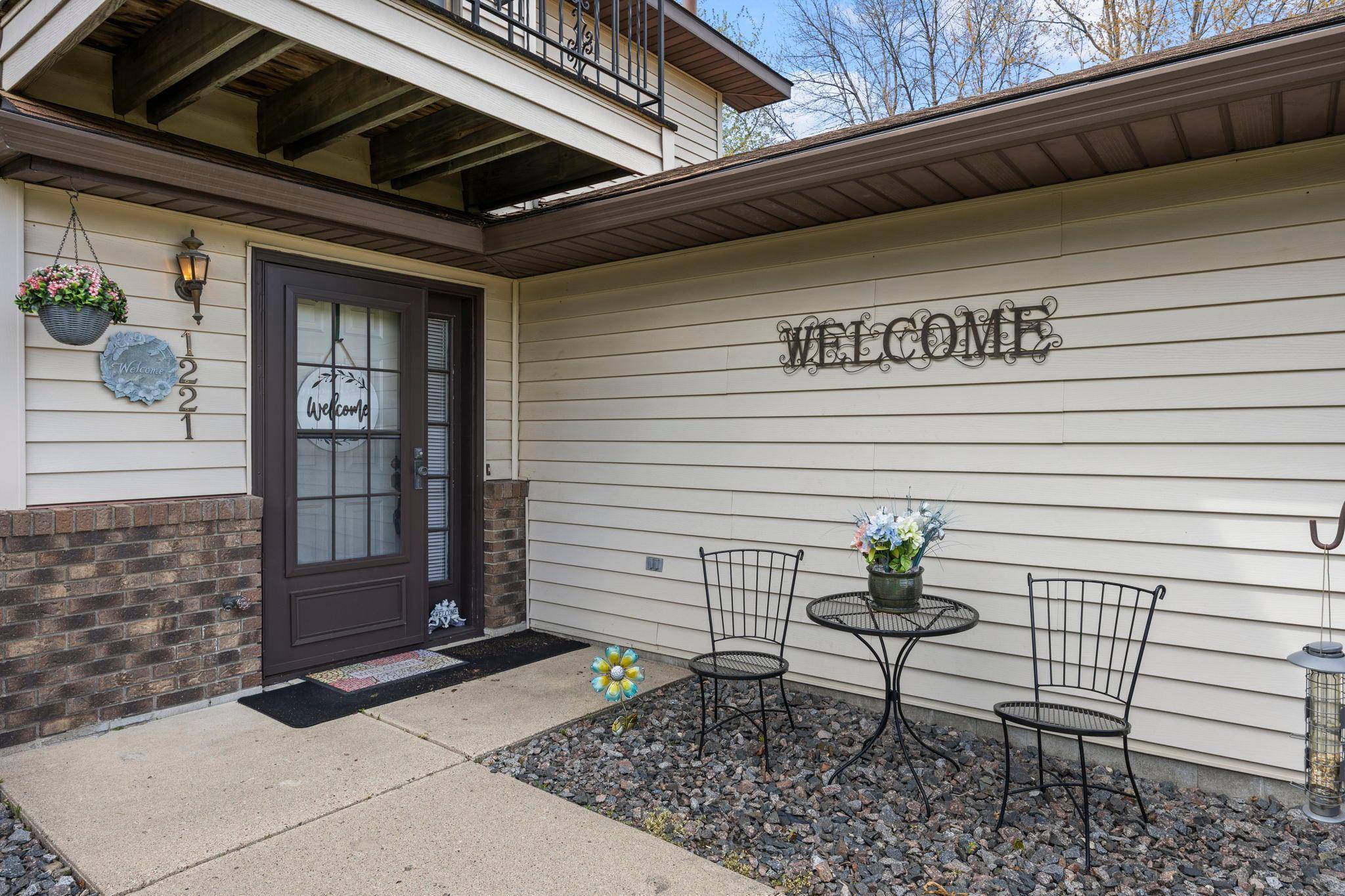 1221 Bradford ST SE, Hutchinson, MN 55350