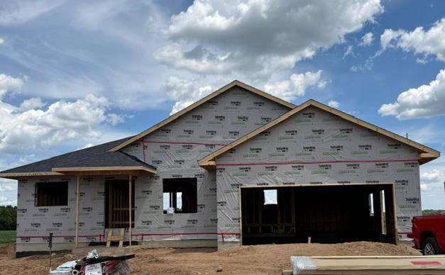 861 Sutherland ST, Somerset, WI 54025