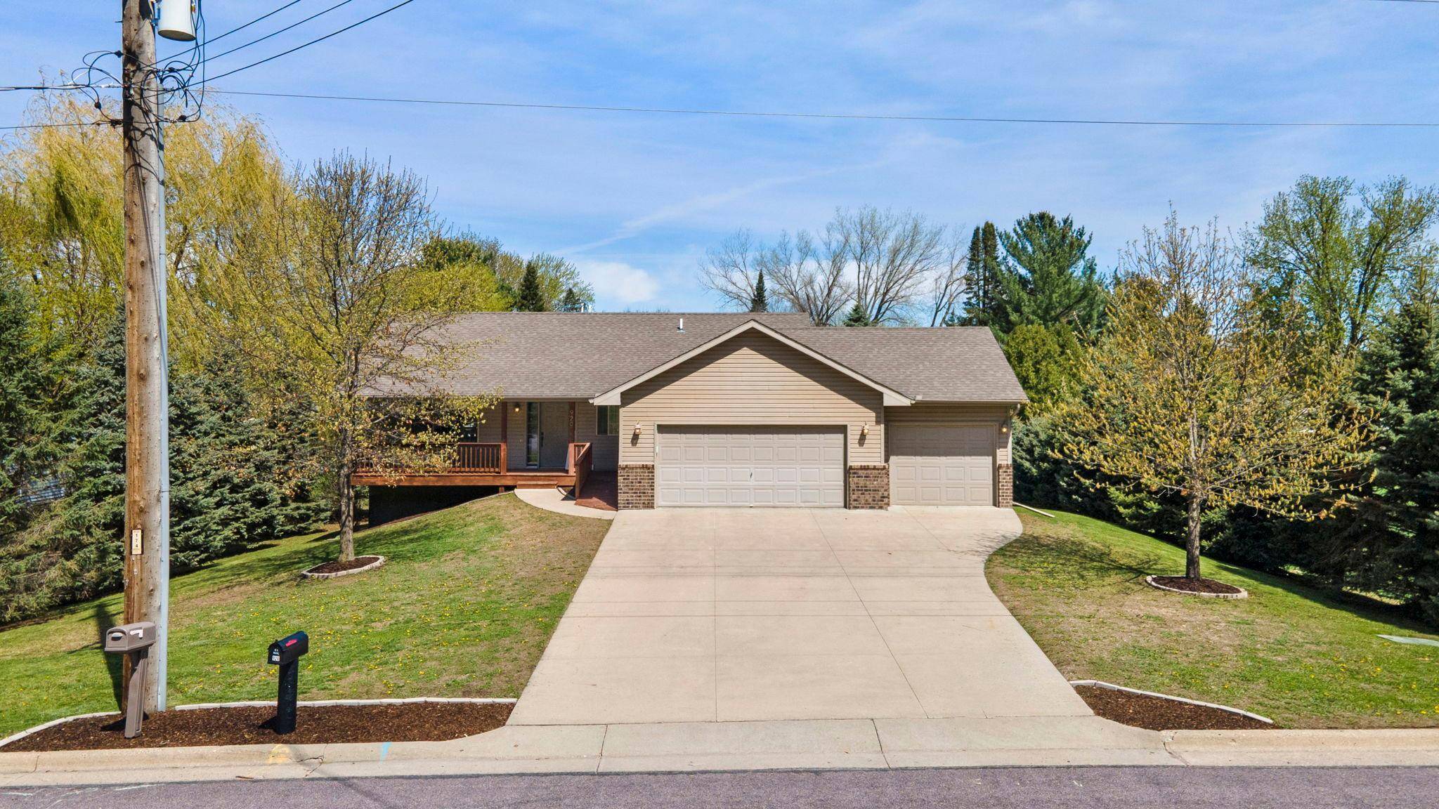 920 W State ST, Belle Plaine, MN 56011
