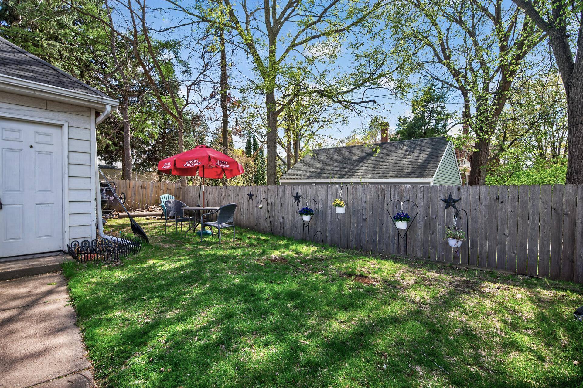 318 7th AVE NE, Minneapolis, MN 55413