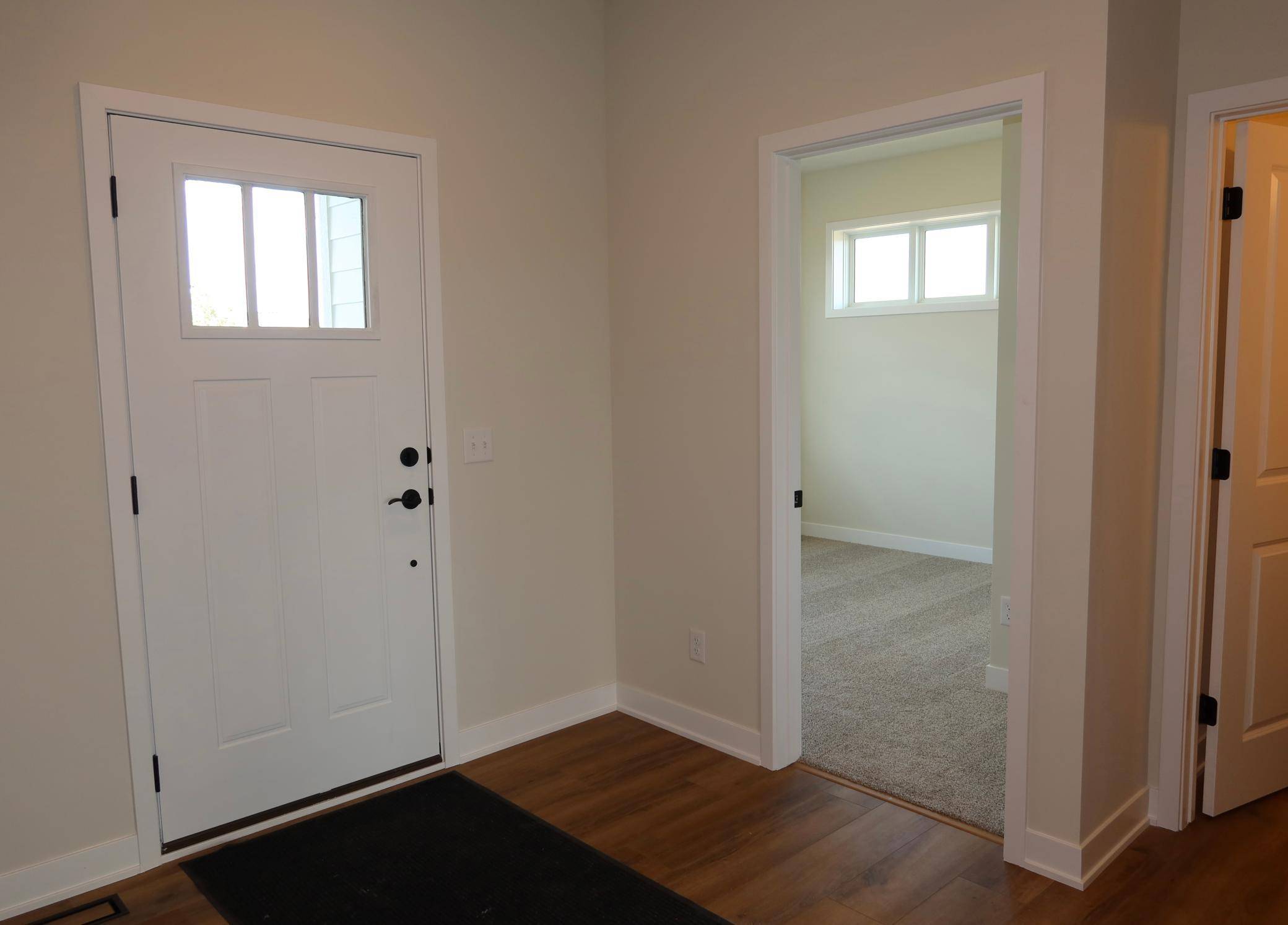 17838 Hamburg AVE, Lakeville, MN 55044