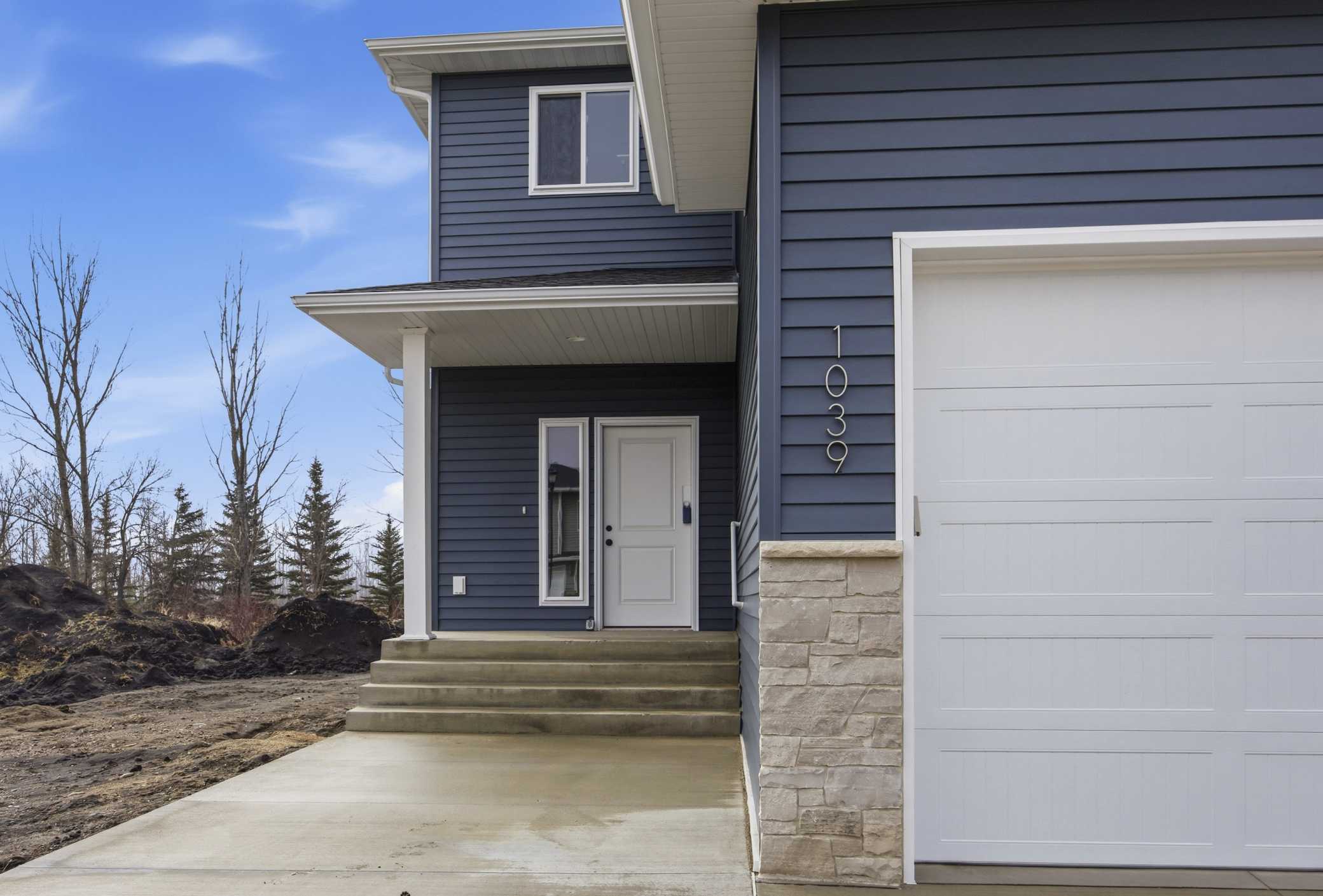 979 61st AVE W, West Fargo, ND 58078