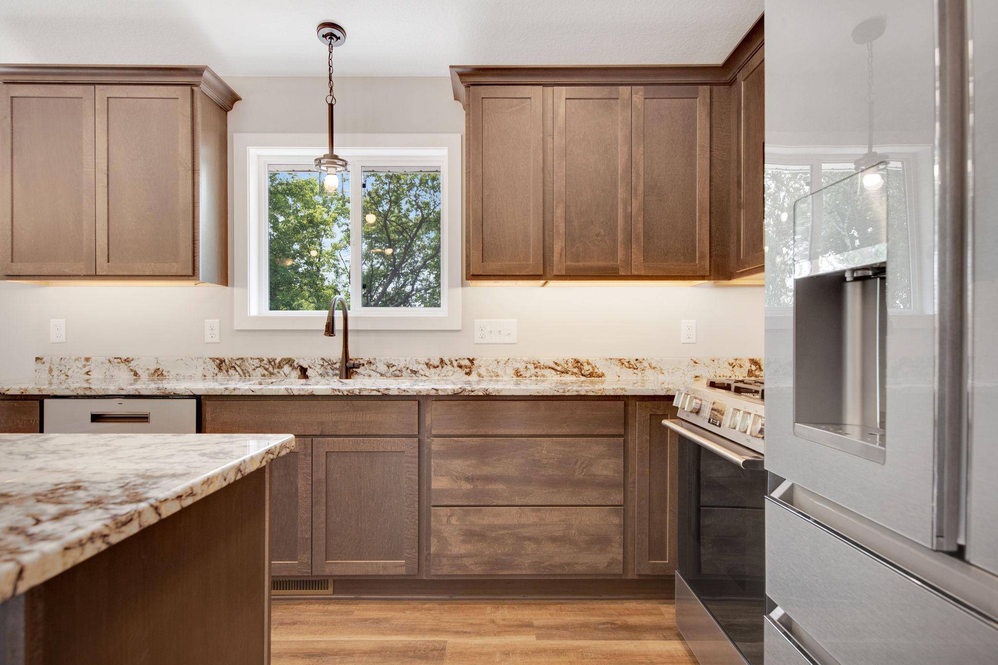 837 Sutherland ST, Somerset, WI 54025
