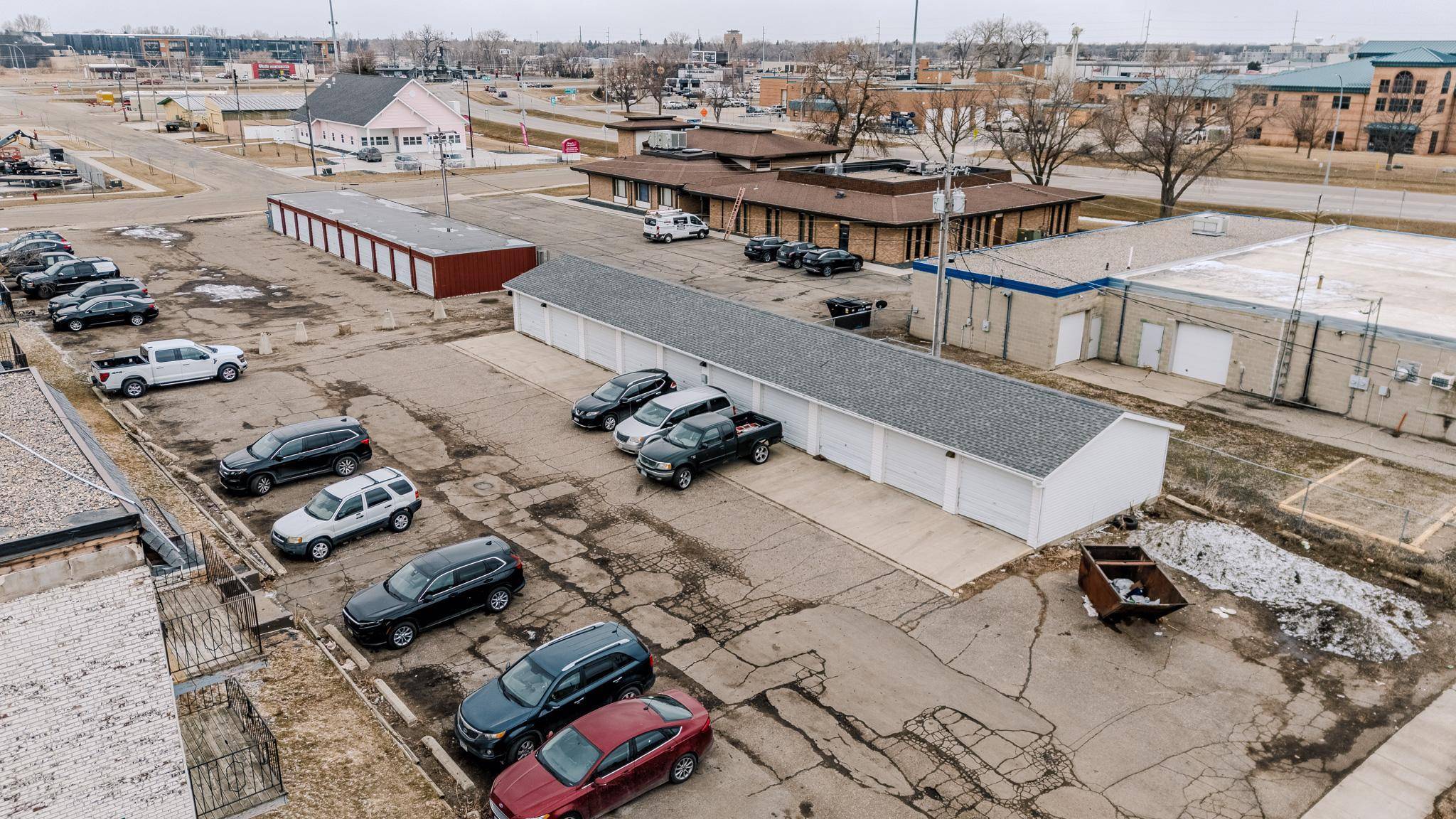 2409 4th AVE N, Moorhead, MN 56560