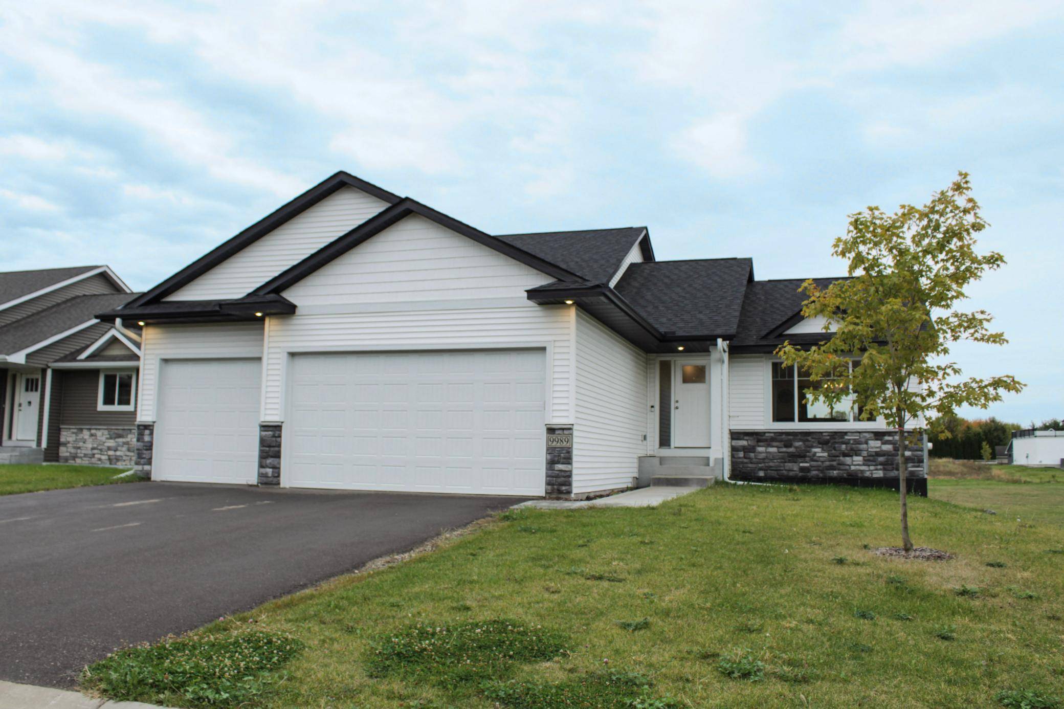 9989 14th CIR NE, Saint Michael, MN 55376