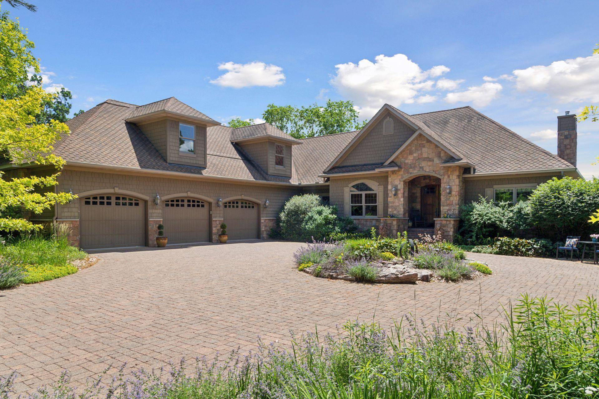 12159 Quail Avenue LN N, Stillwater, MN 55082