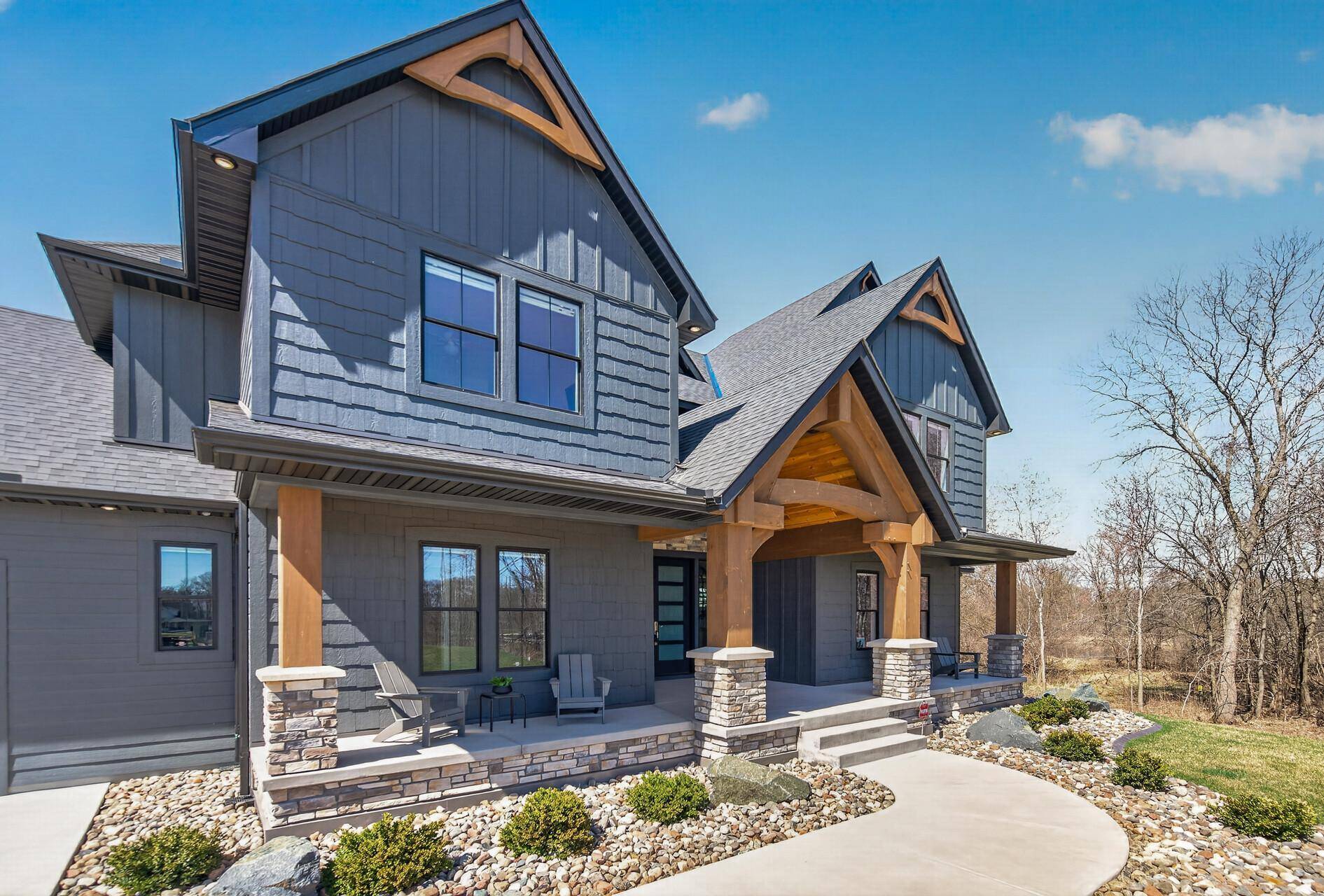 4647 145th AVE NE, Ham Lake, MN 55304