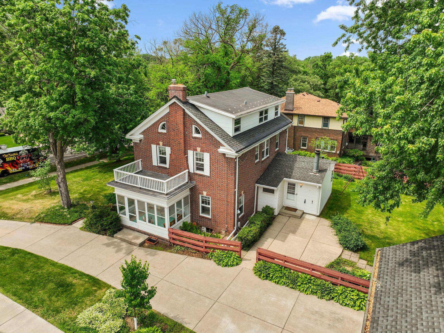 4325 Wooddale AVE S, Saint Louis Park, MN 55424