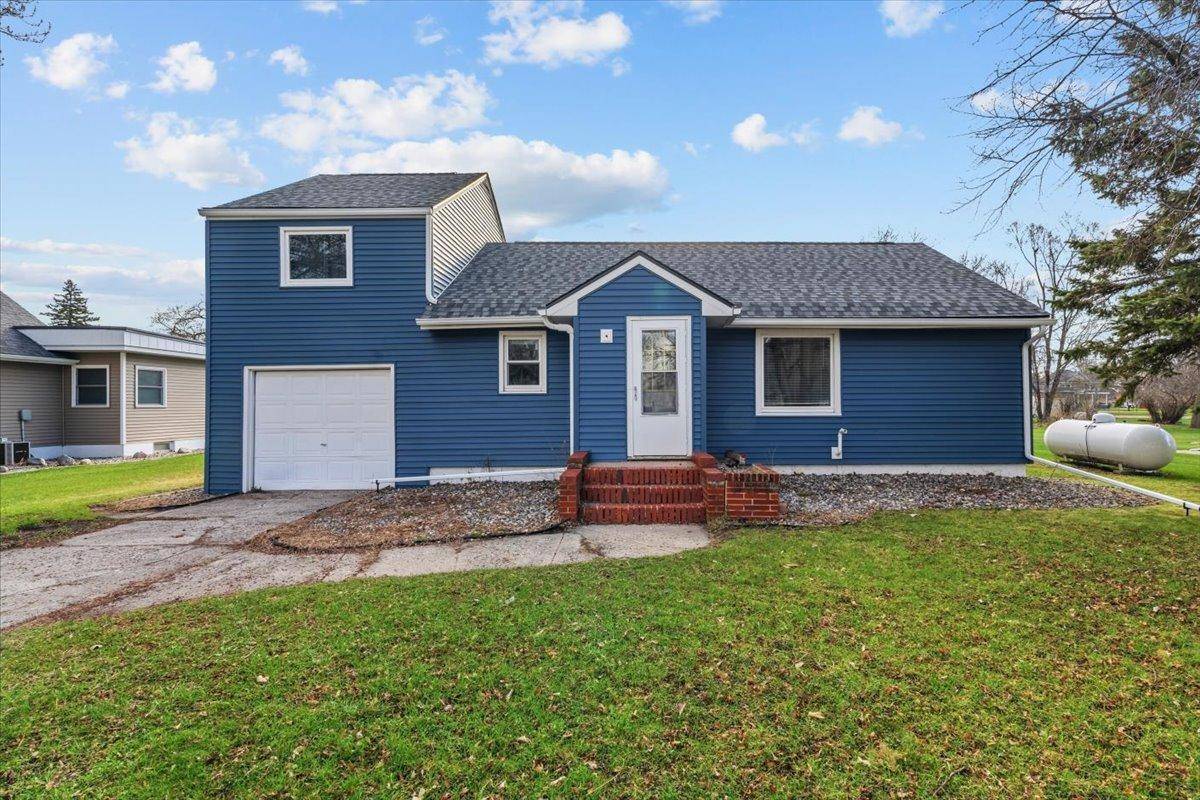 515 5th ST, Wyndmere, ND 58081