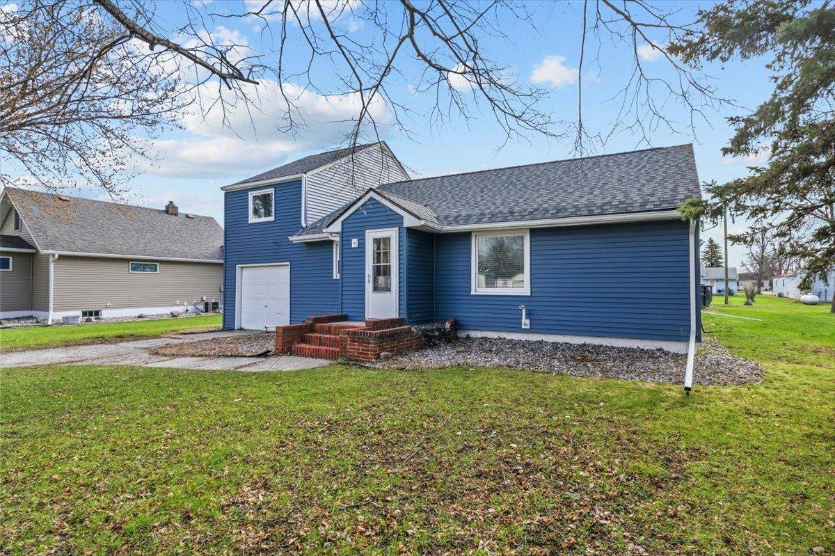 515 5th ST, Wyndmere, ND 58081