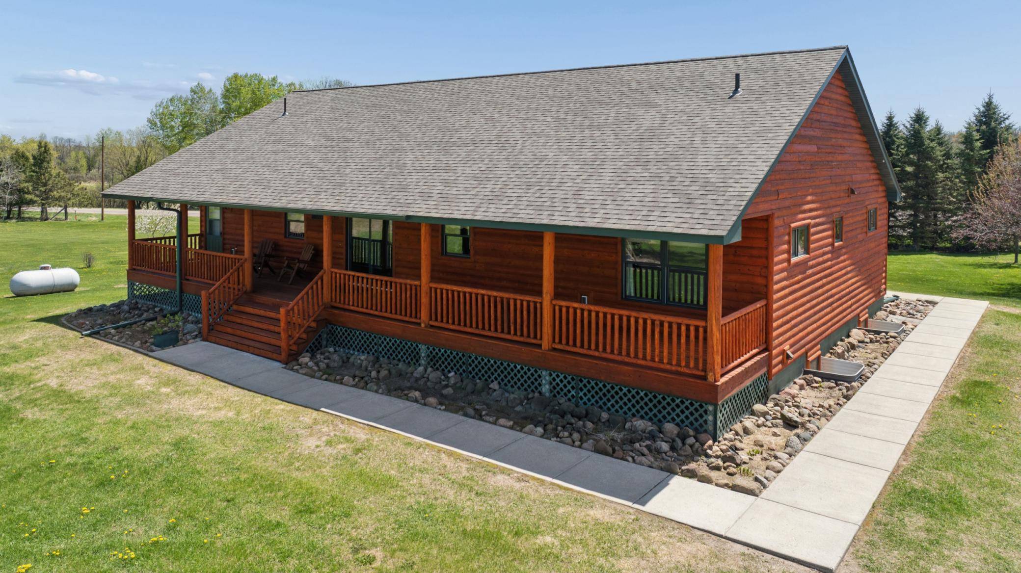 17991 Glendorado RD, Princeton, MN 55371