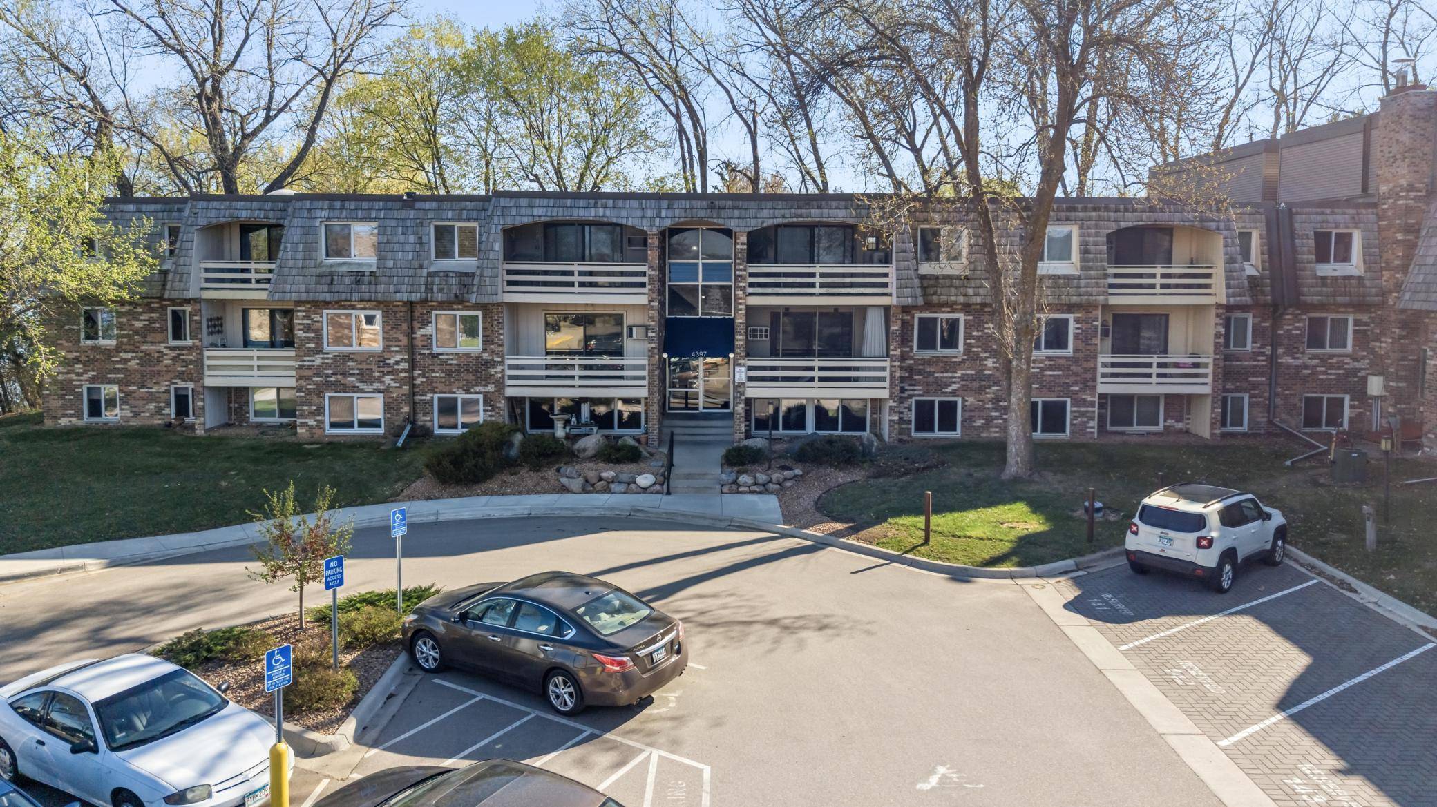 4397 Wilshire BLVD #103, Mound, MN 55364