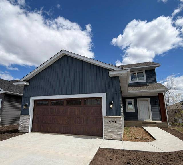 981 45th AVE NE, Saint Cloud, MN 56304