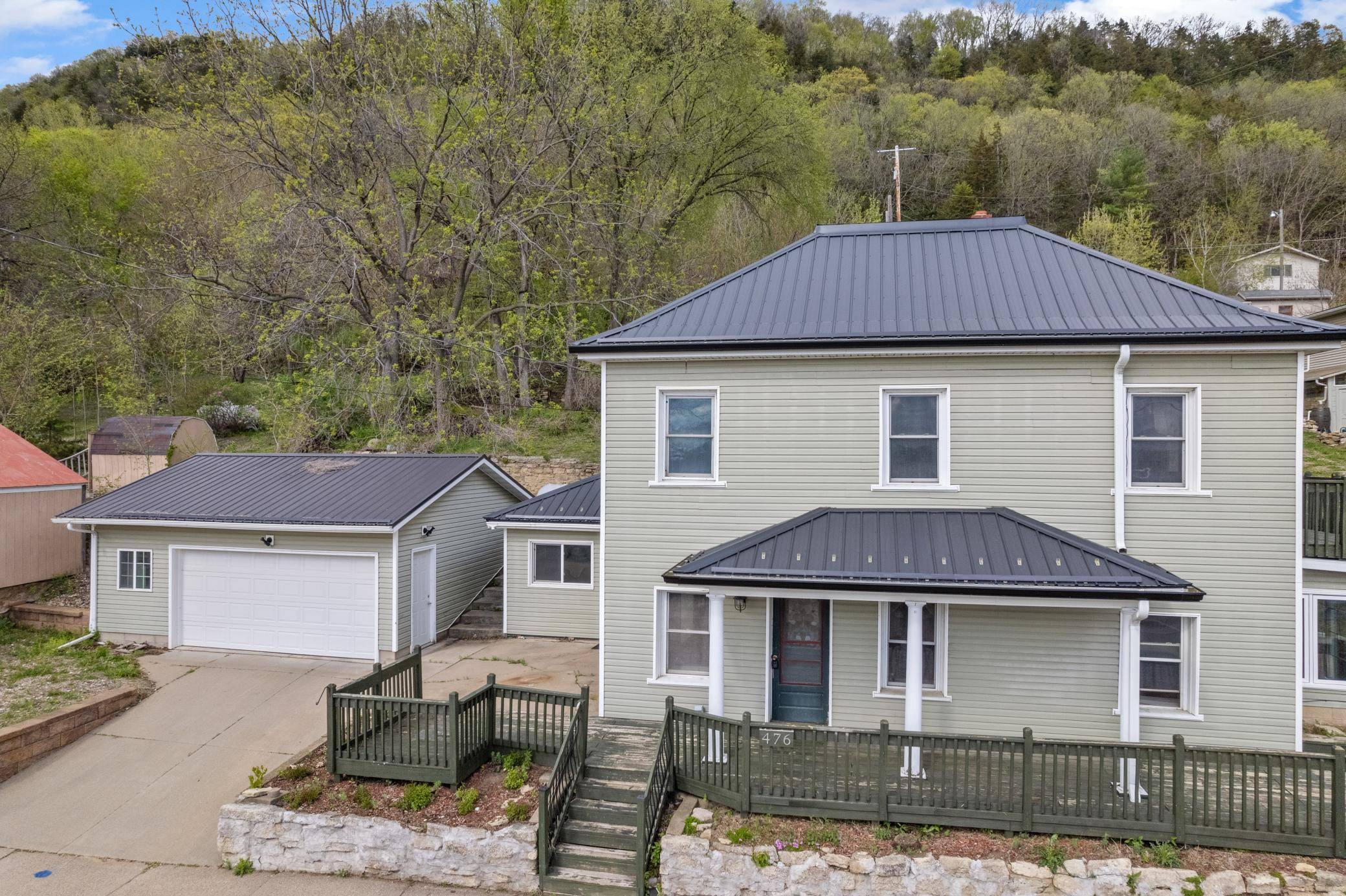 476 S Main ST, Fountain City, WI 54629