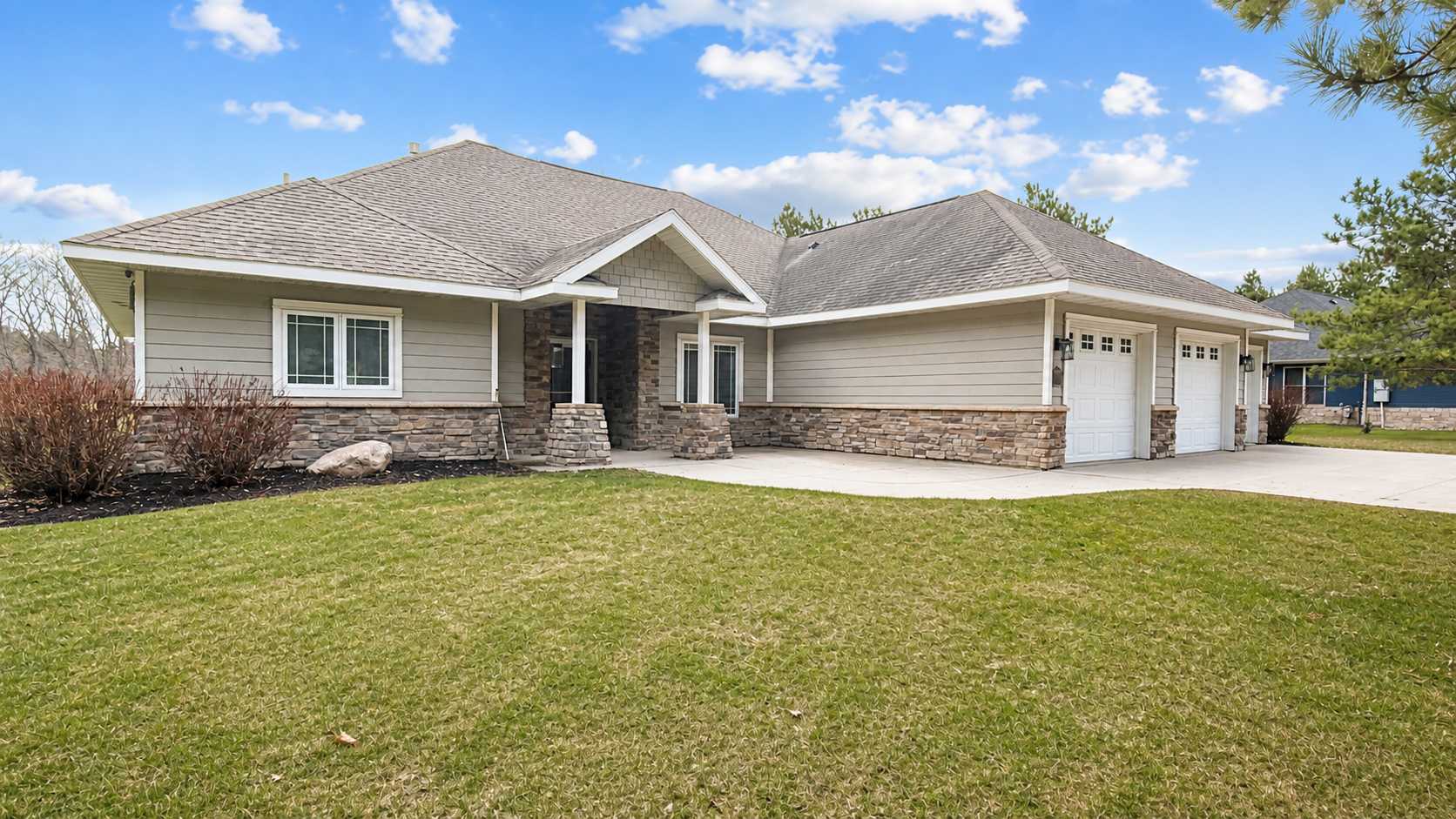 113 Spruce TRL, Ottertail, MN 56571