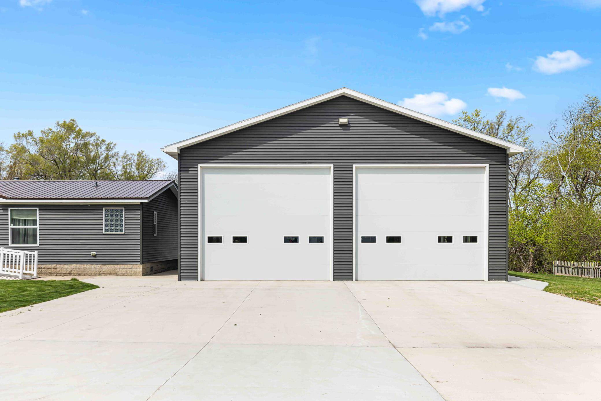 137 Roosevelt ST, Cayuga, ND 58013