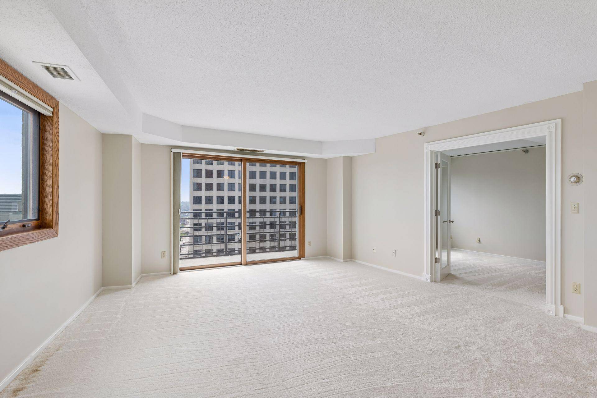 66 9th ST E #2615, Saint Paul, MN 55101