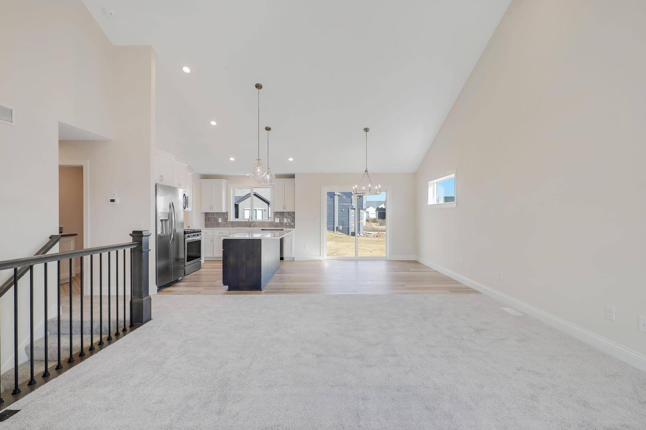 13601 Arrowhead WAY, Rosemount, MN 55068