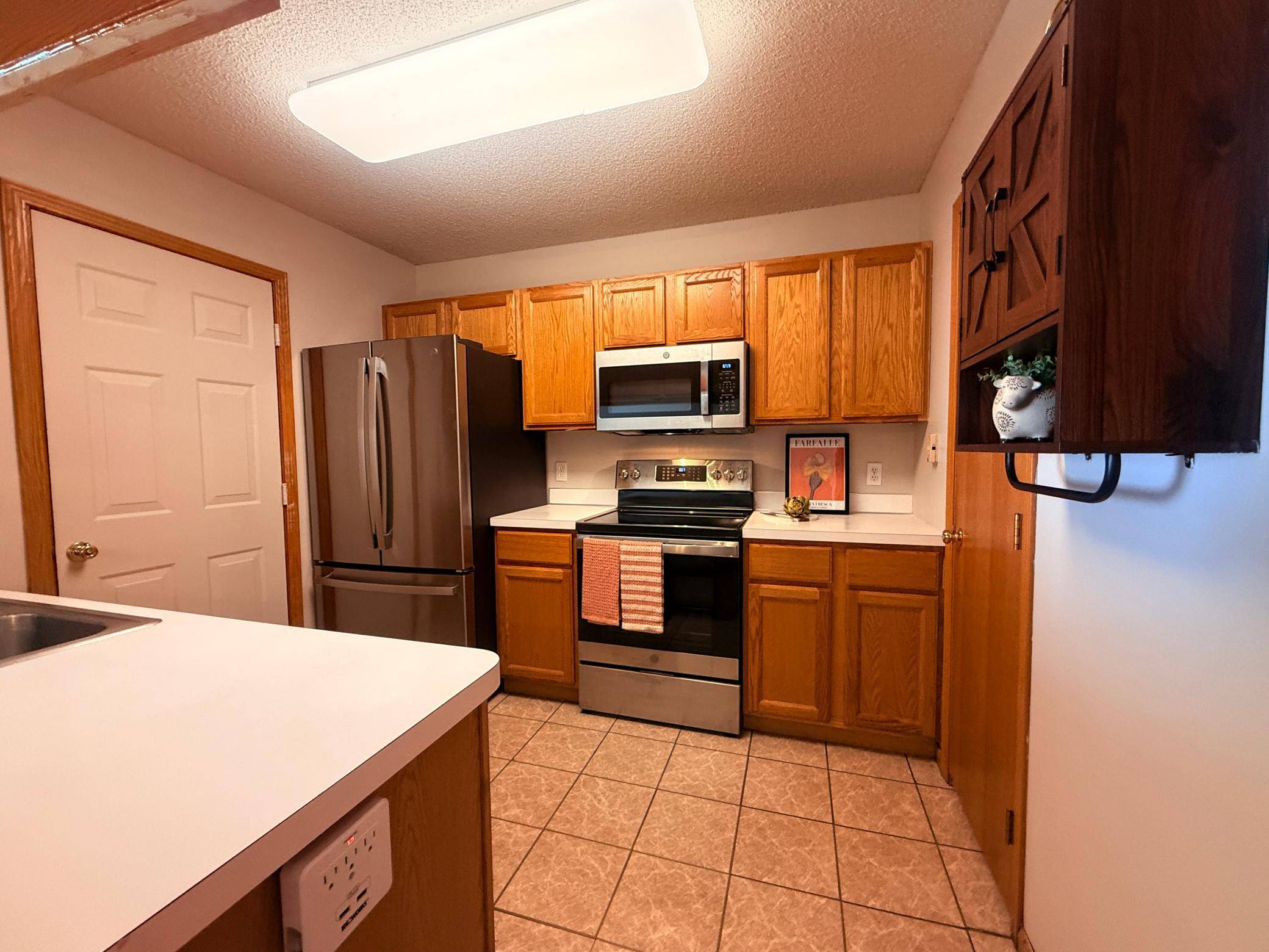 1825 Southcross DR W #2306, Burnsville, MN 55306