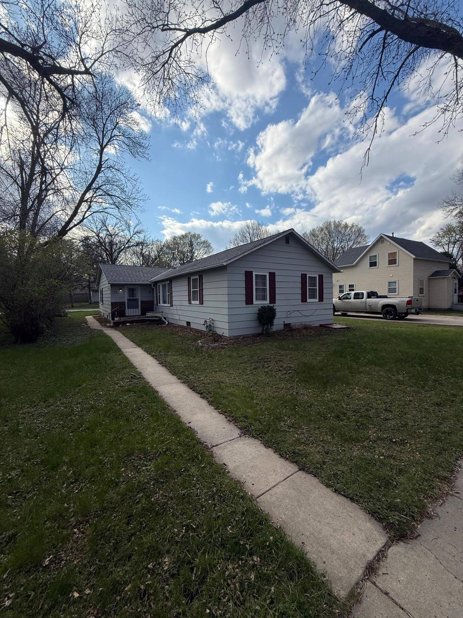1416 7th ST SW, Willmar, MN 56201