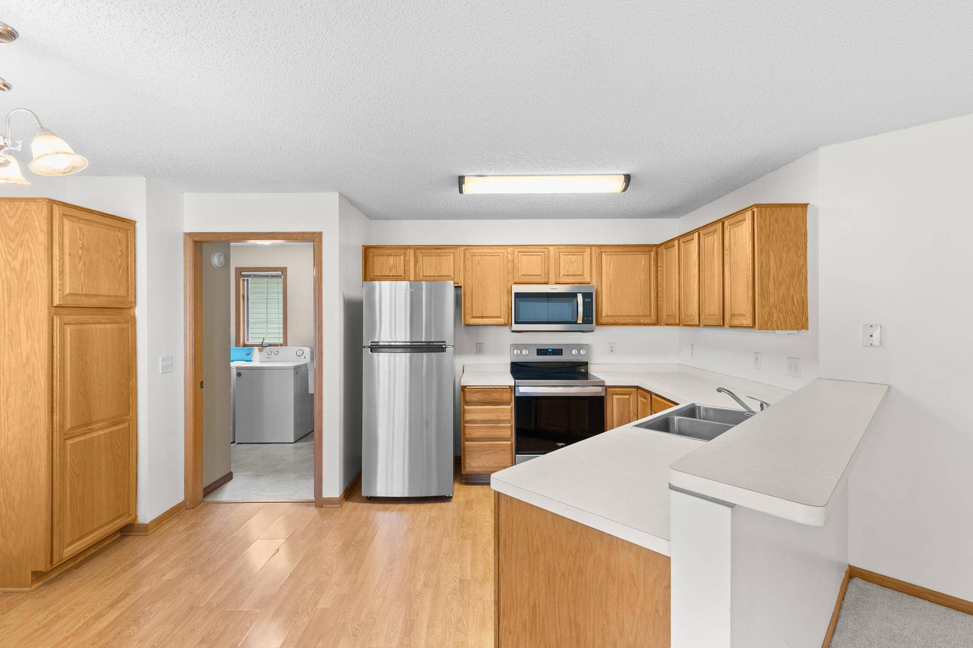 6543 Riverwood LN, Brooklyn Center, MN 55430