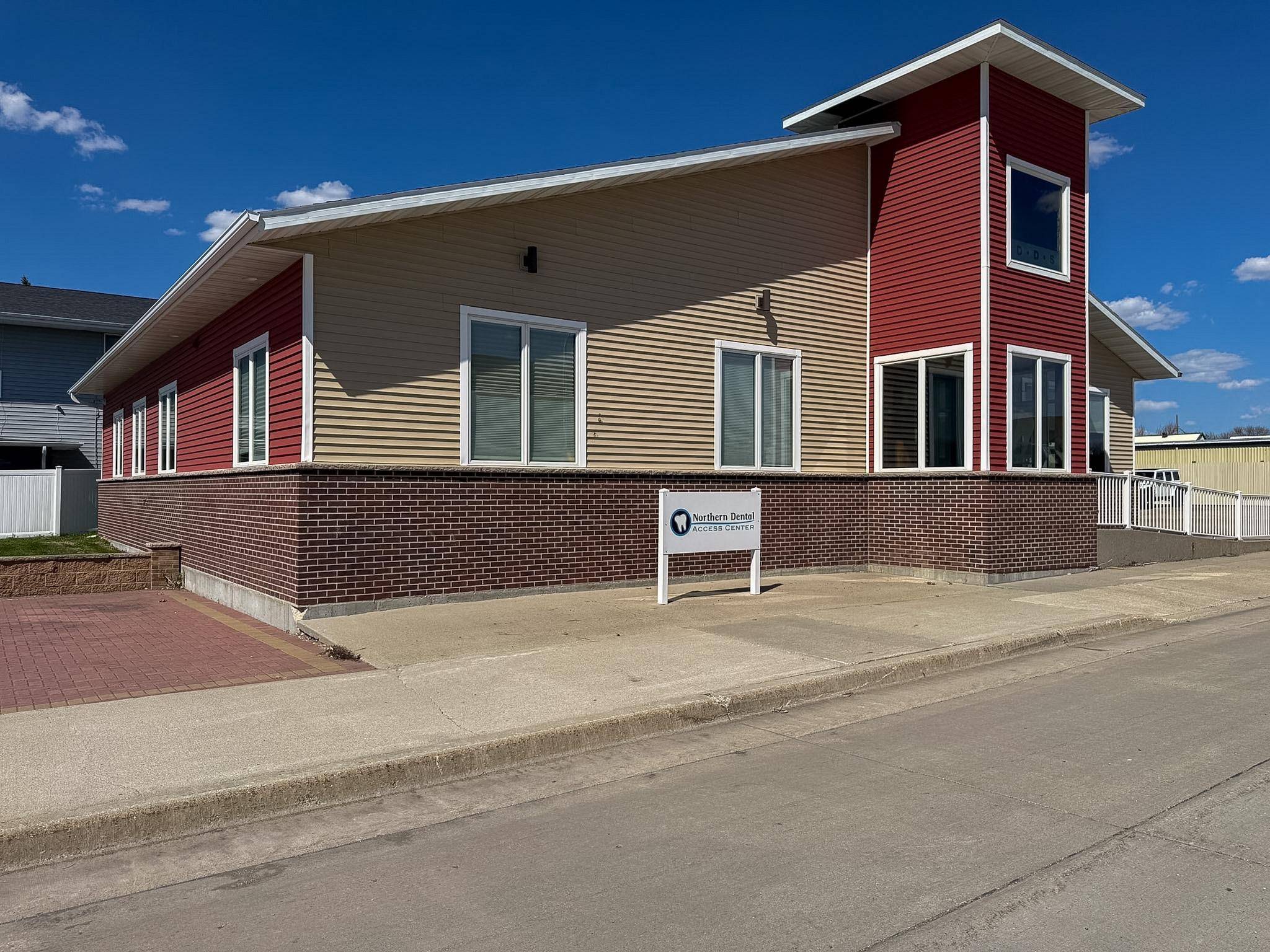 132 3rd ST W, Halstad, MN 56548