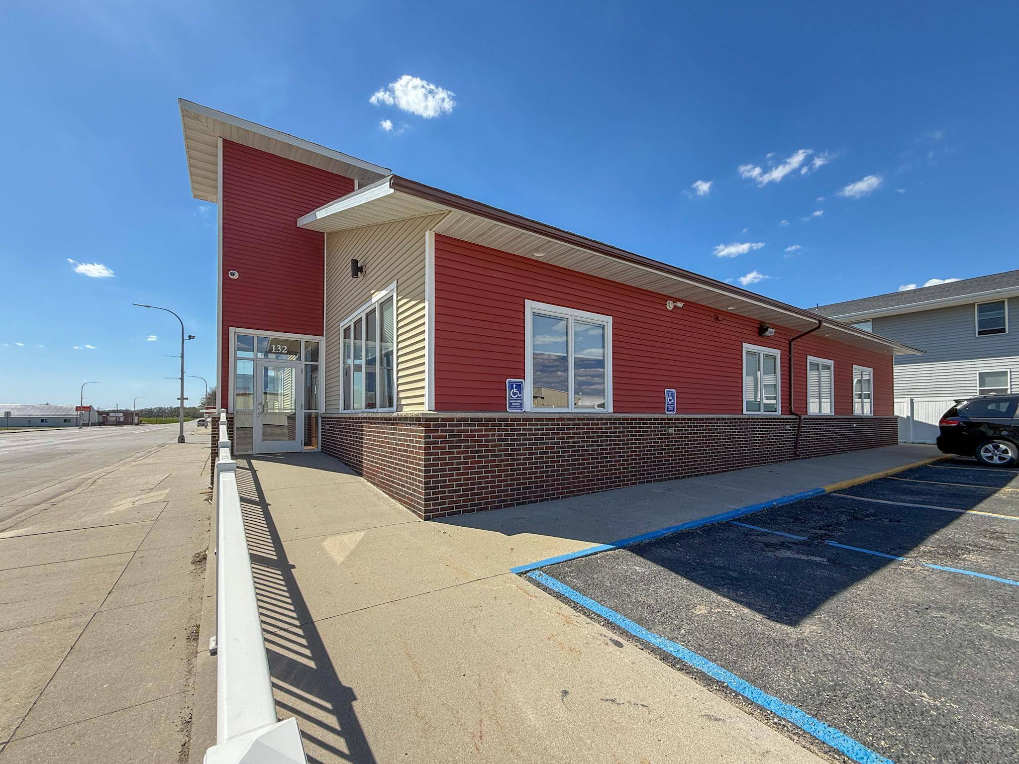 132 3rd ST W, Halstad, MN 56548