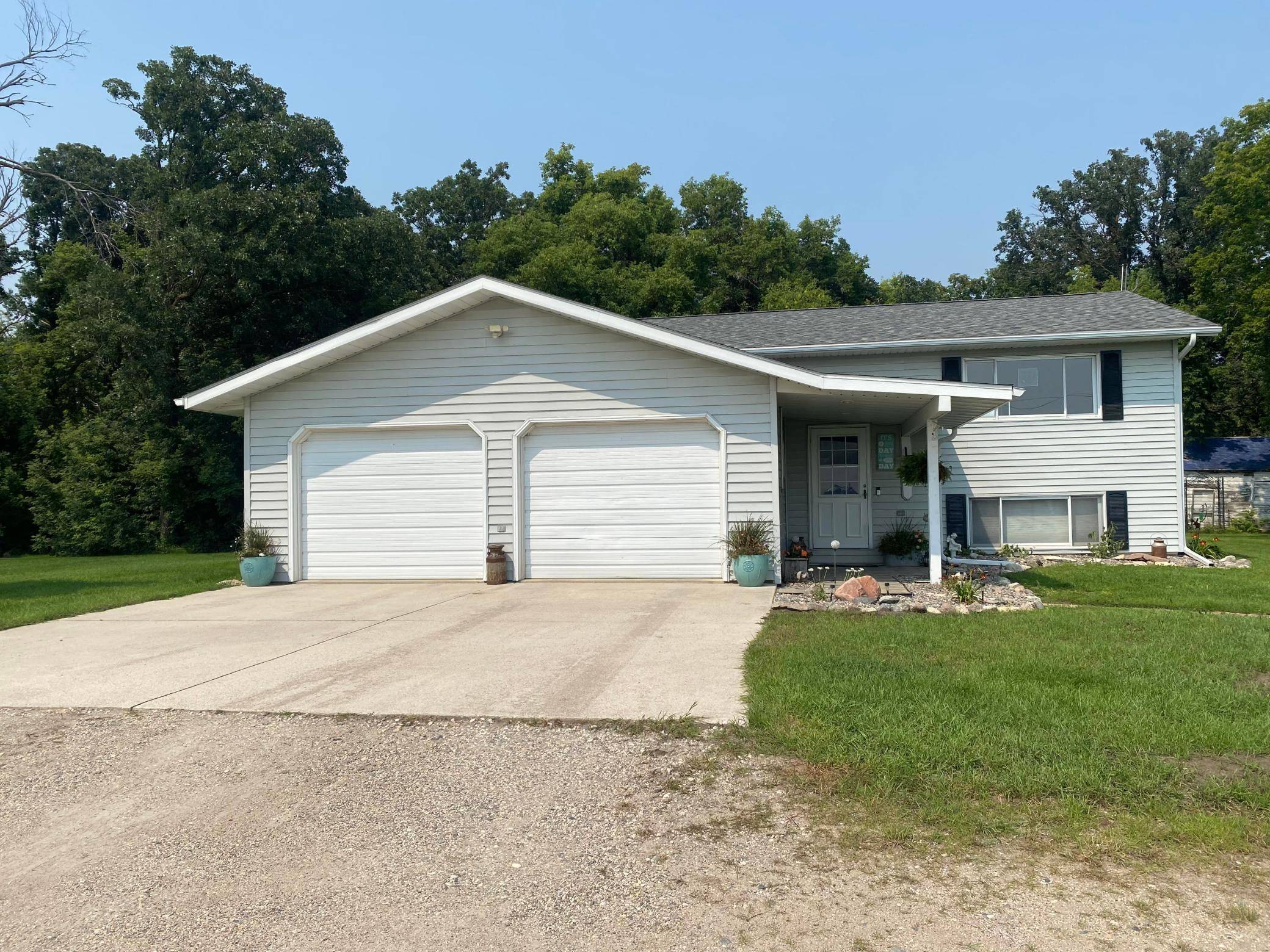 37488 320th ST, Roseau, MN 56751