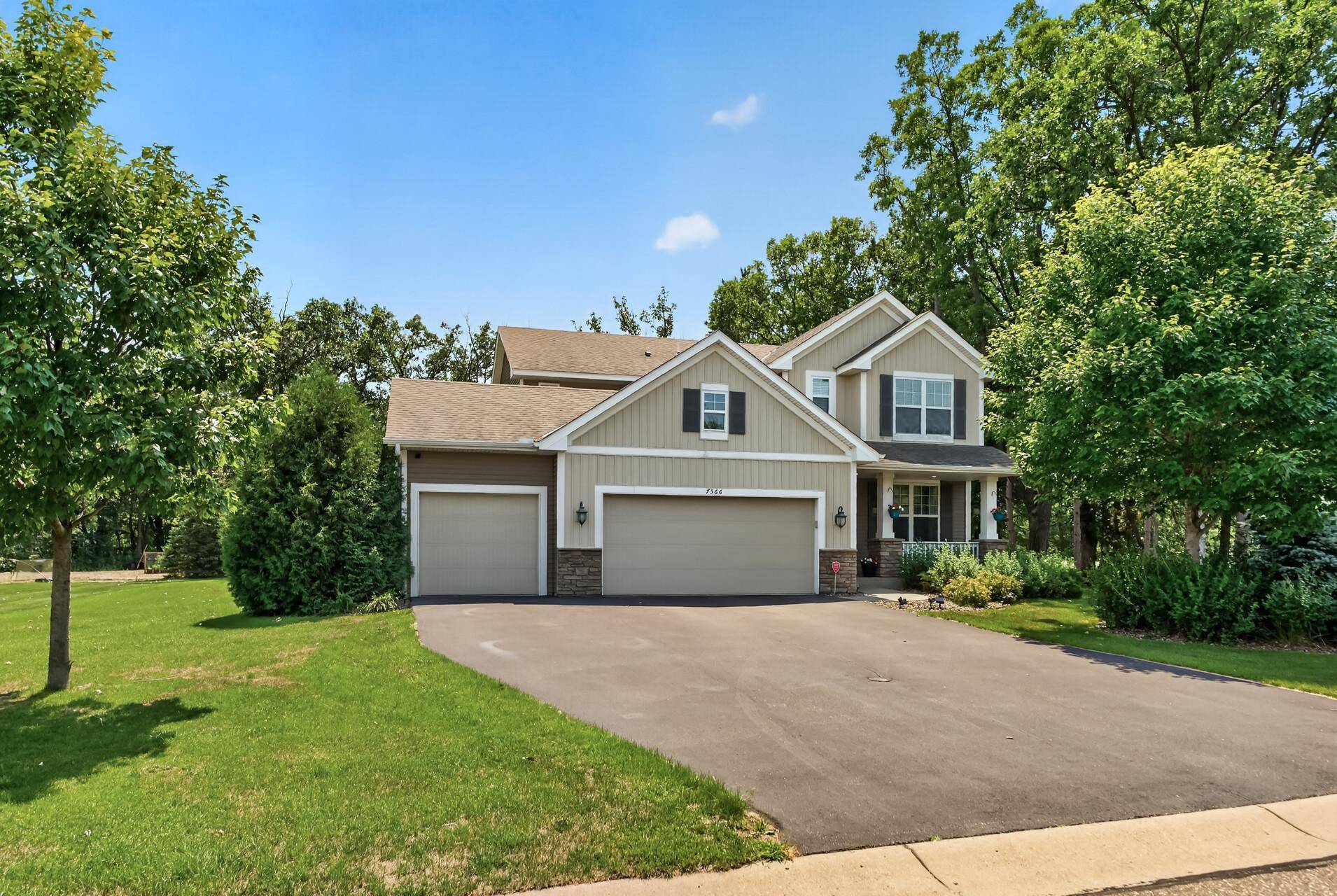 7566 159th ST NW, Anoka, MN 55303