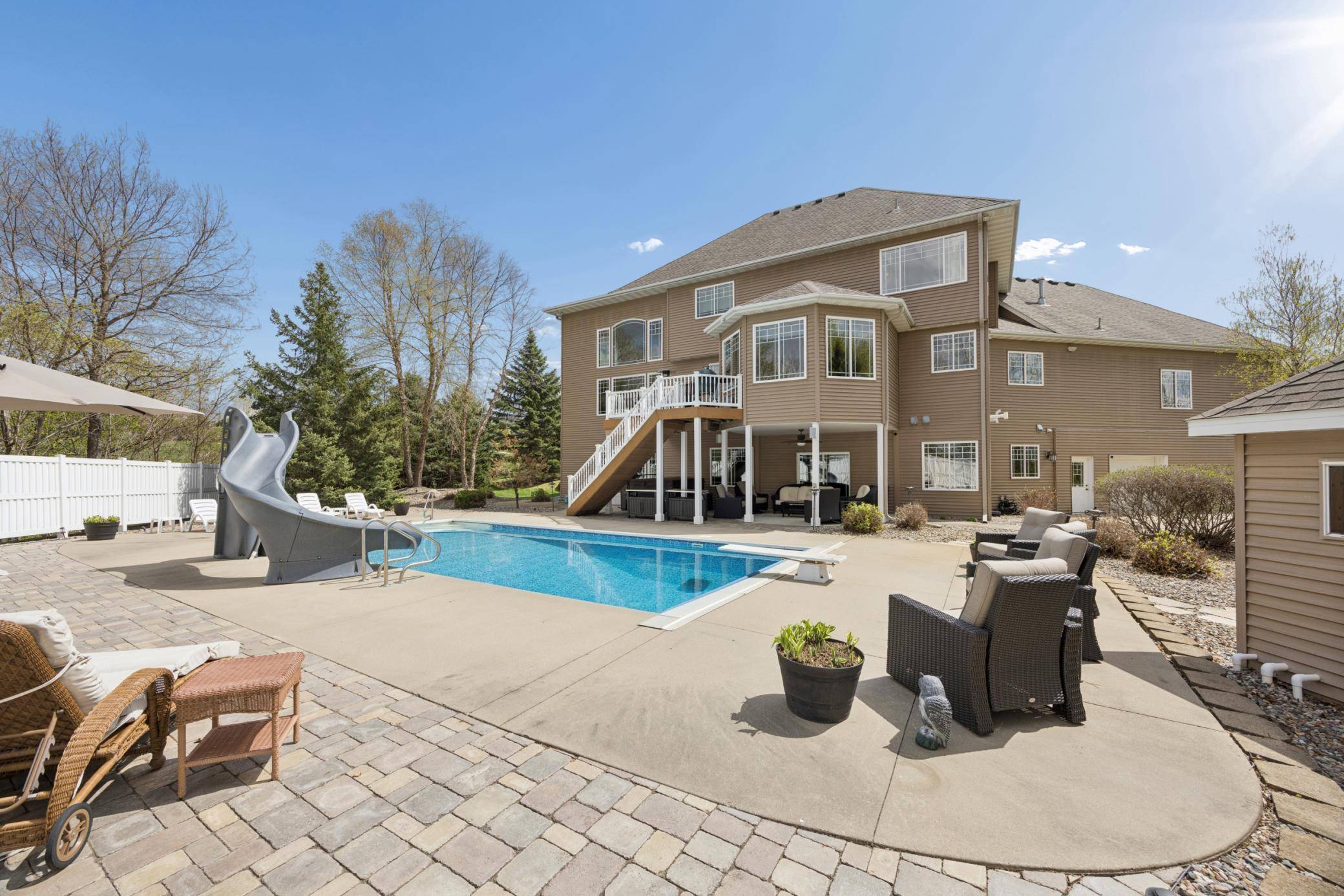 23840 Prairie CT, Belle Plaine, MN 56011