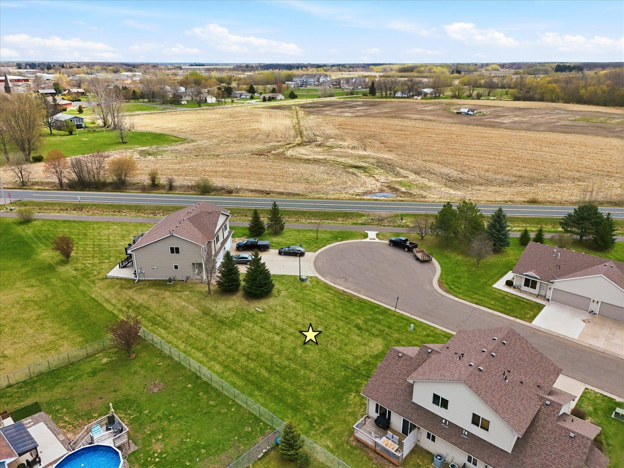 940 & 950 S Rush Landing CT, Rush City, MN 55069