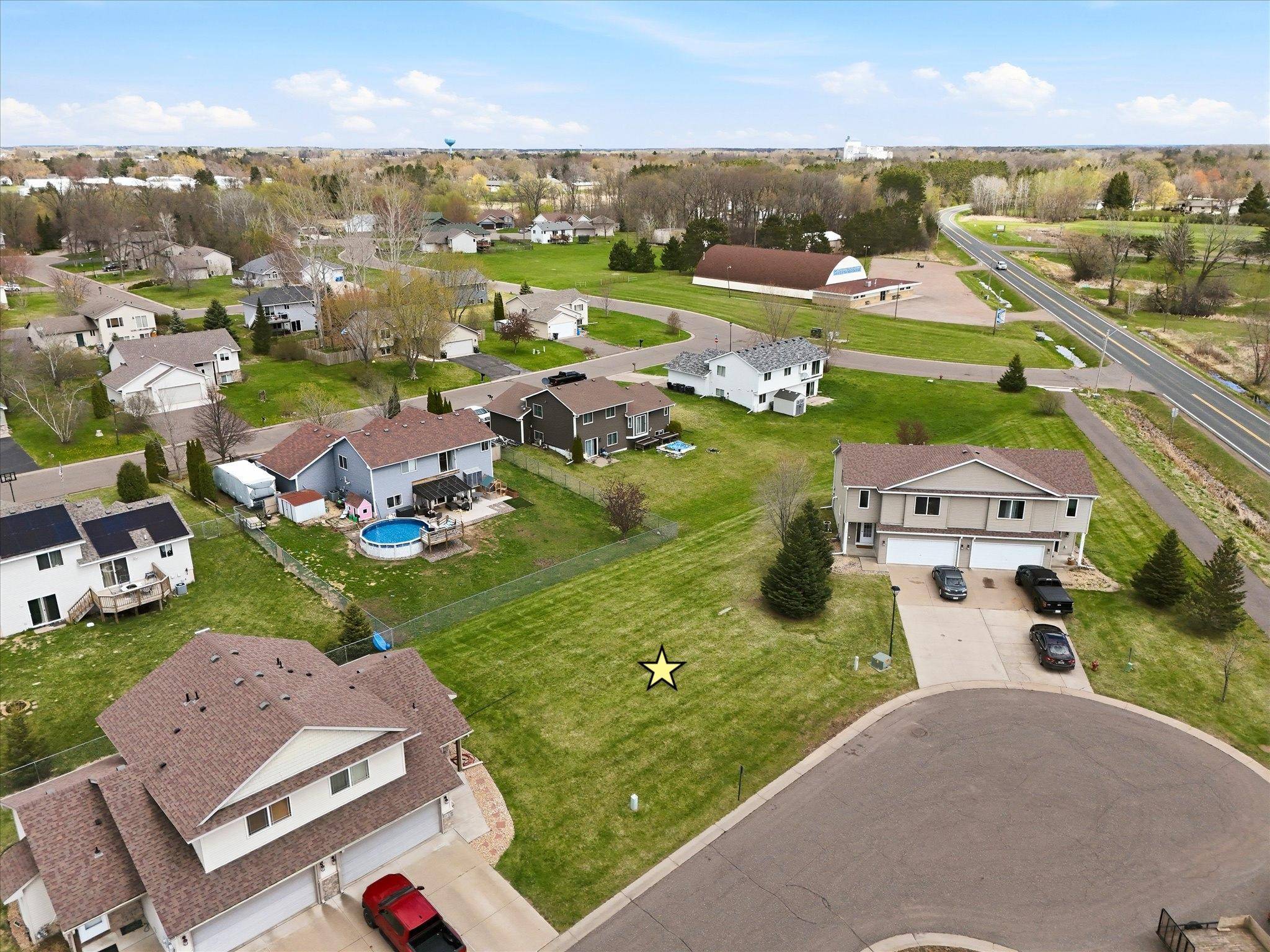 940 & 950 S Rush Landing CT, Rush City, MN 55069