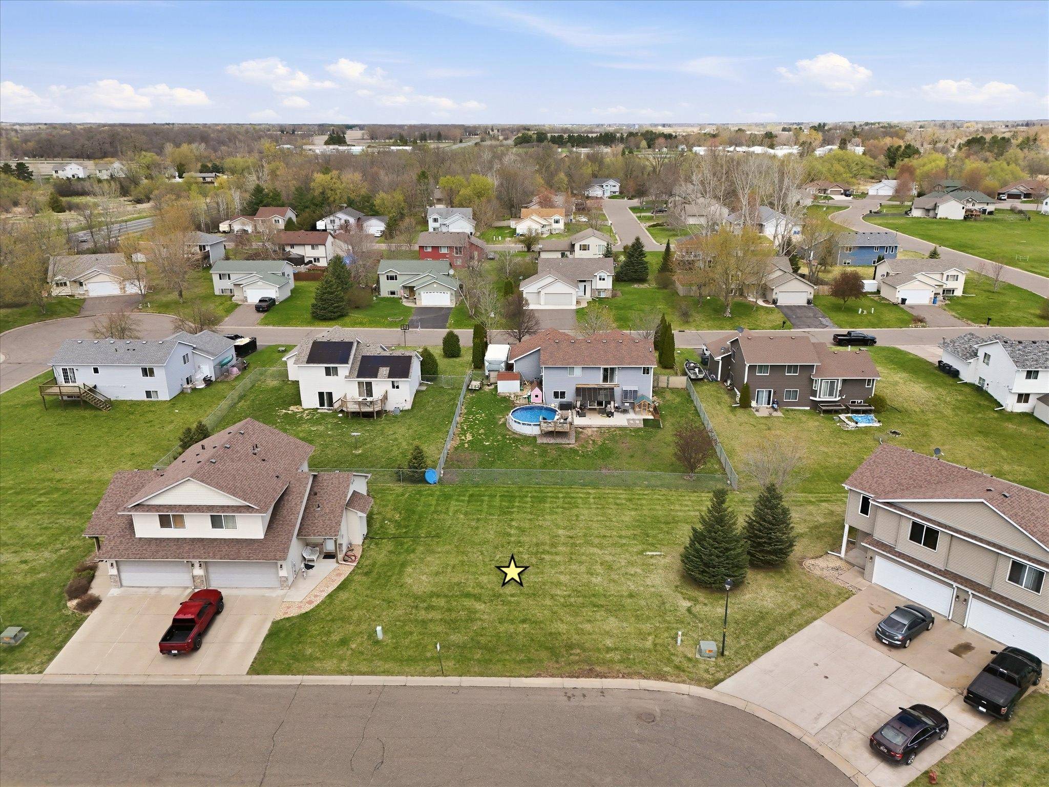 940 & 950 S Rush Landing CT, Rush City, MN 55069