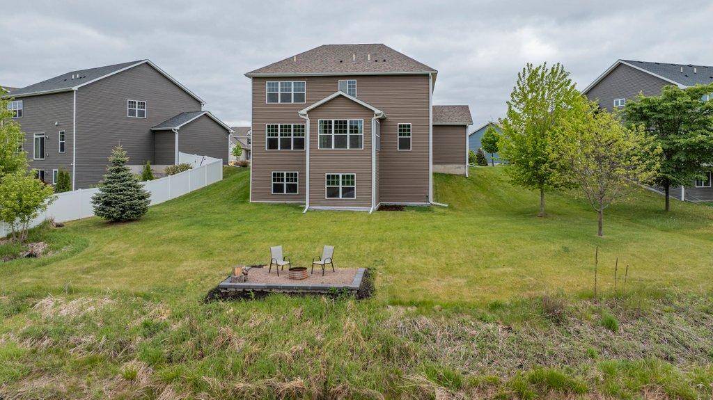 6531 102nd AVE N, Brooklyn Park, MN 55445