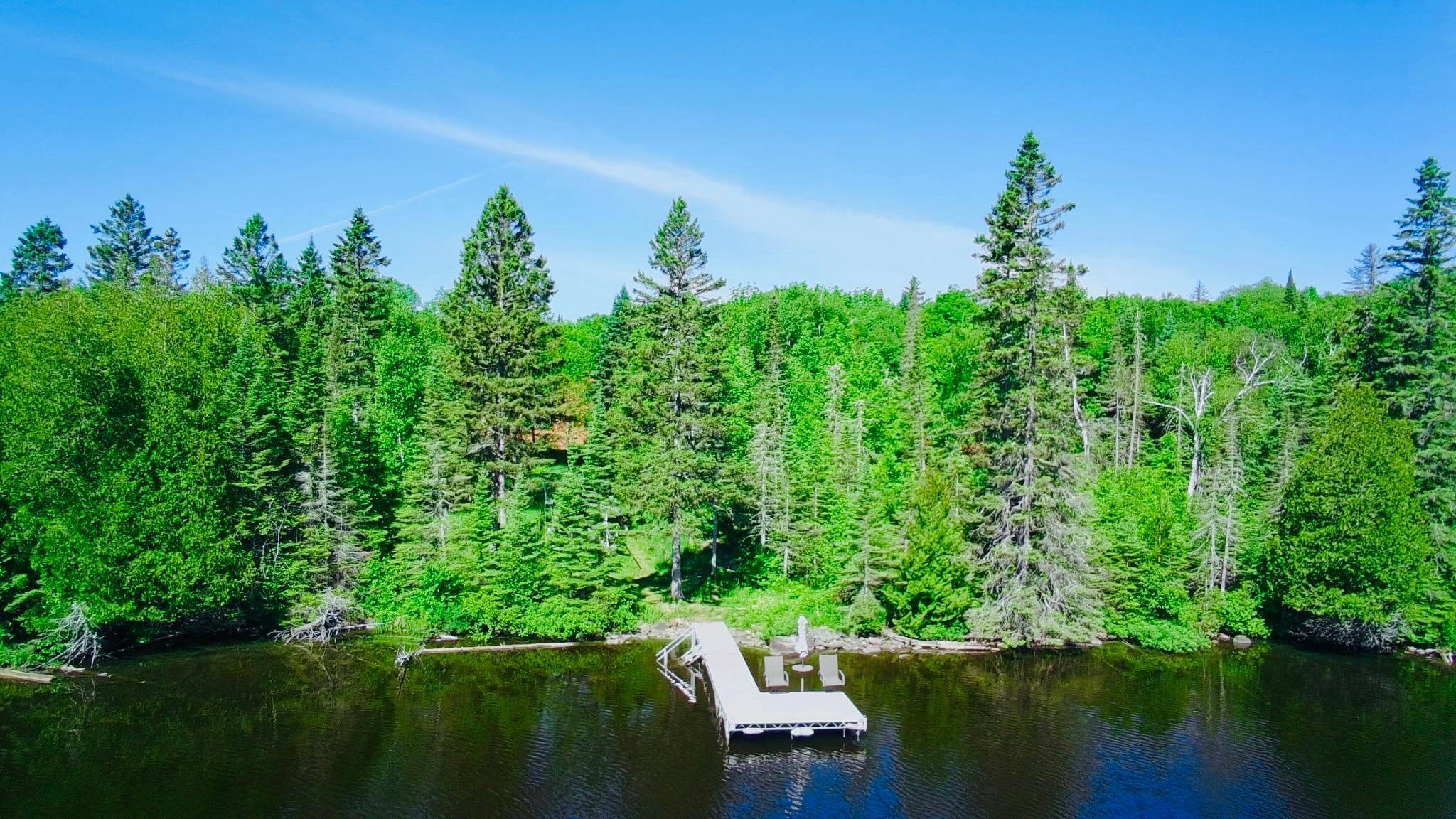 38 Sawmill LN, Lutsen, MN 55612