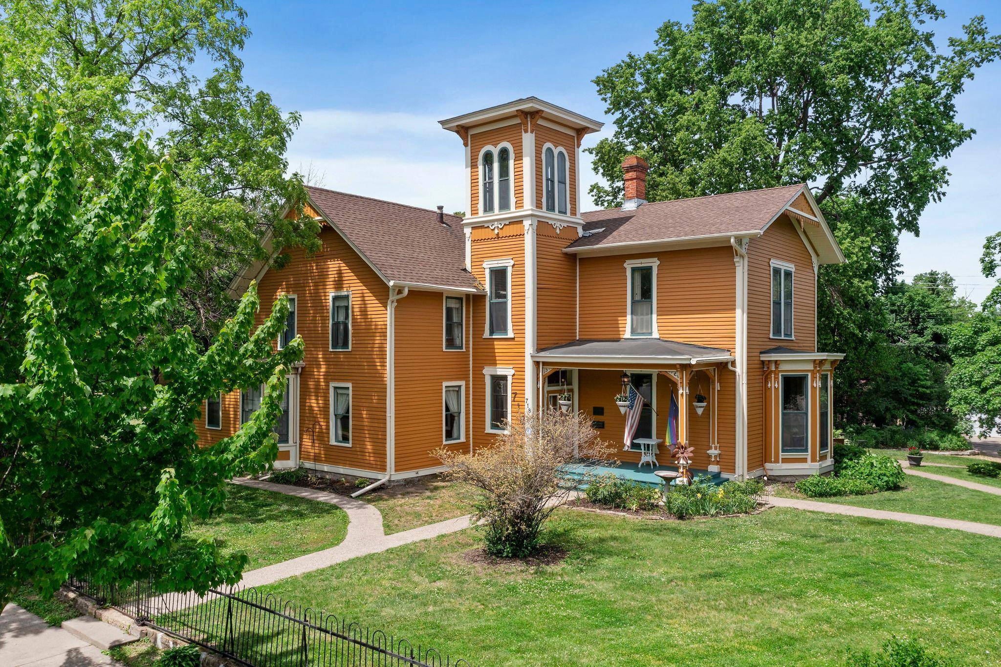 718 Vermillion ST, Hastings, MN 55033