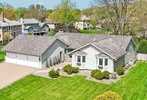 7423 Hyde Park LN, Edina, MN 55439