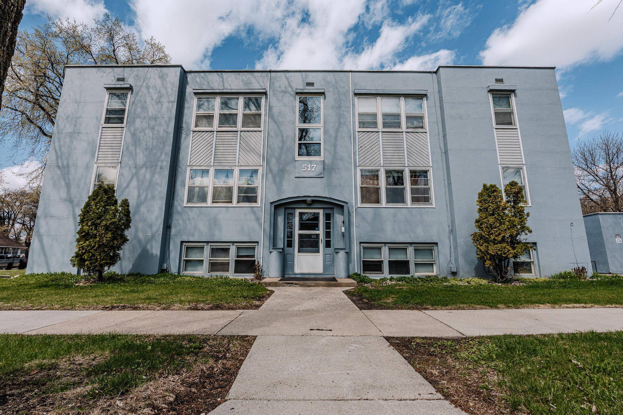 517 12th AVE N, Fargo, ND 58102